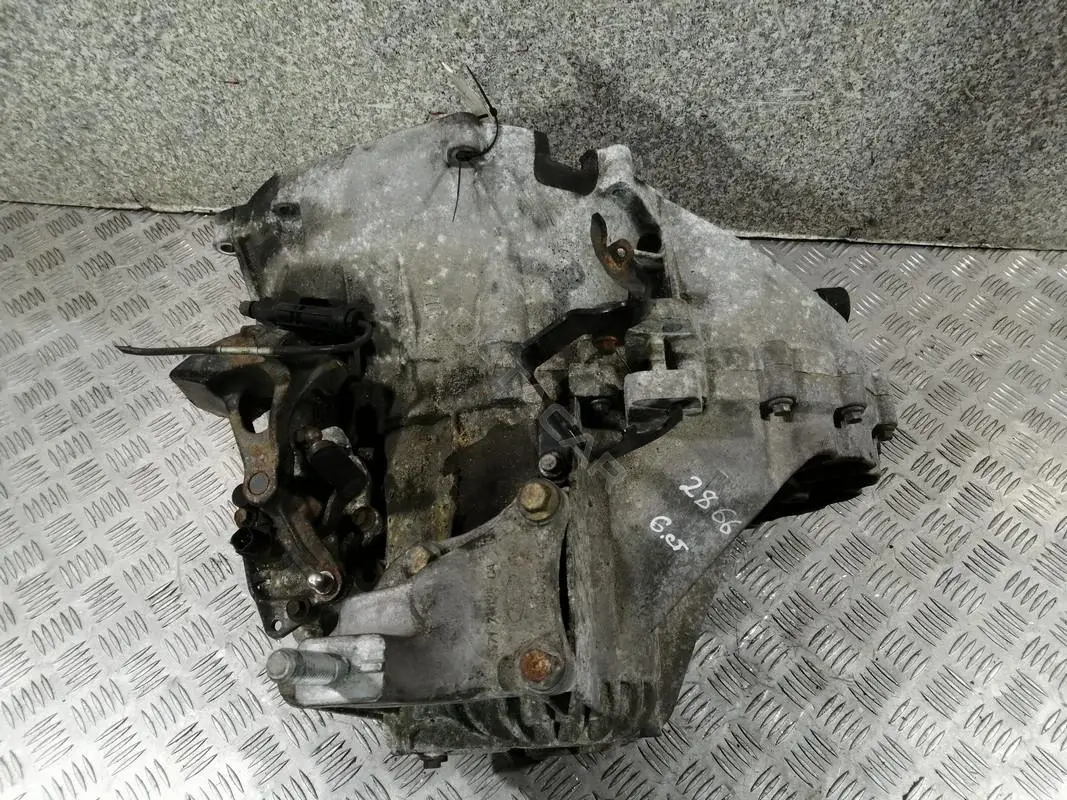 Механическая коробка передач (МКПП) 6S7R-7002-EB