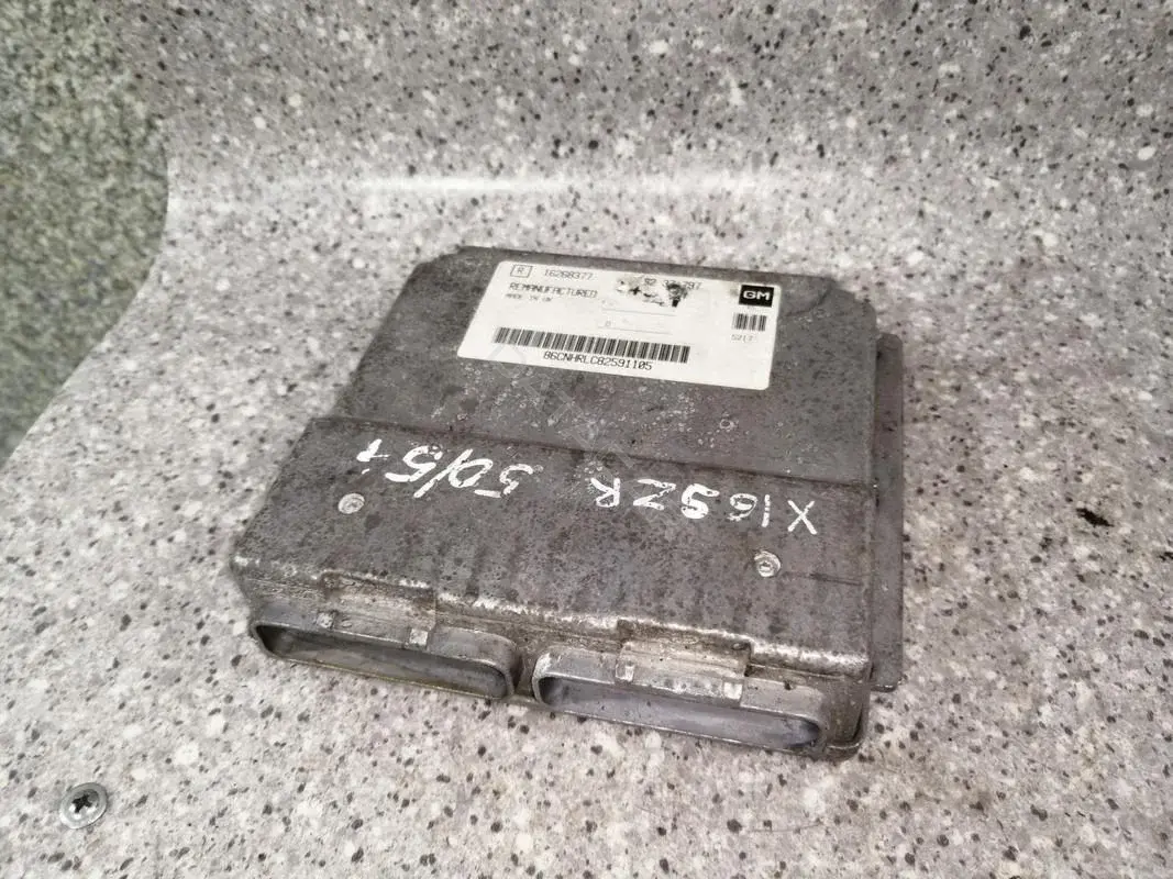 Блок управления двигателем 10330013002