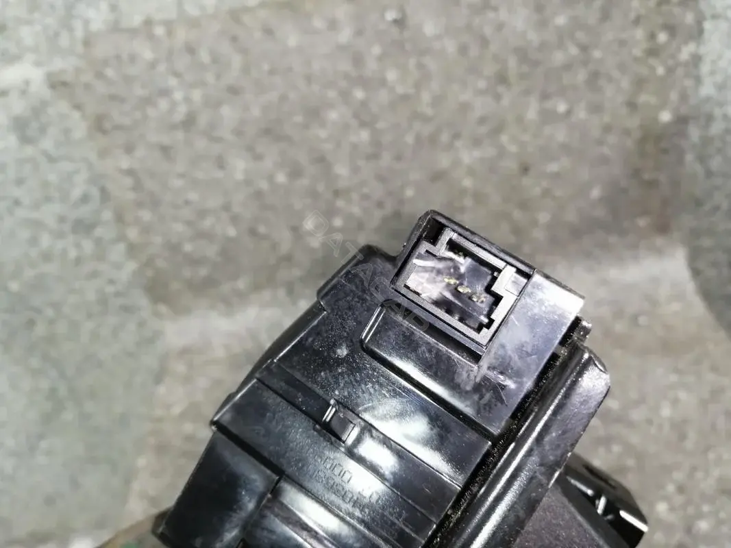 Замок крышки багажника 02506020001