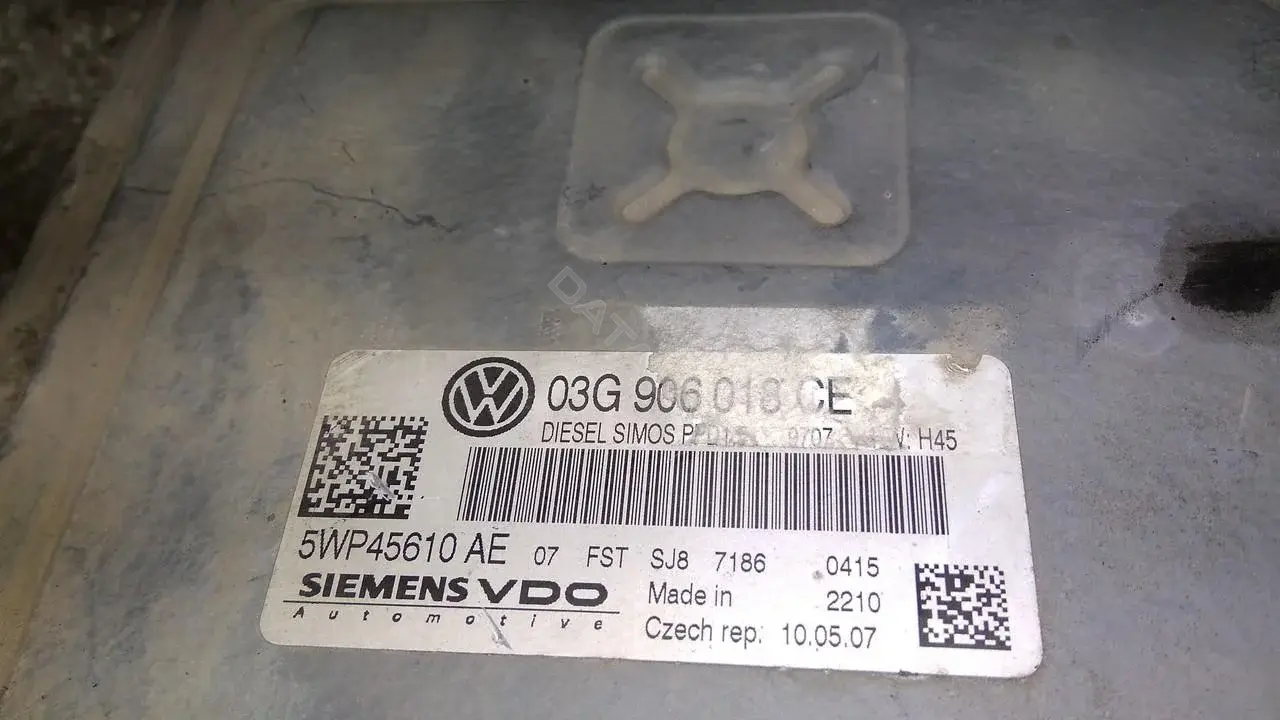 Блок управления двигателем 03G906018CE