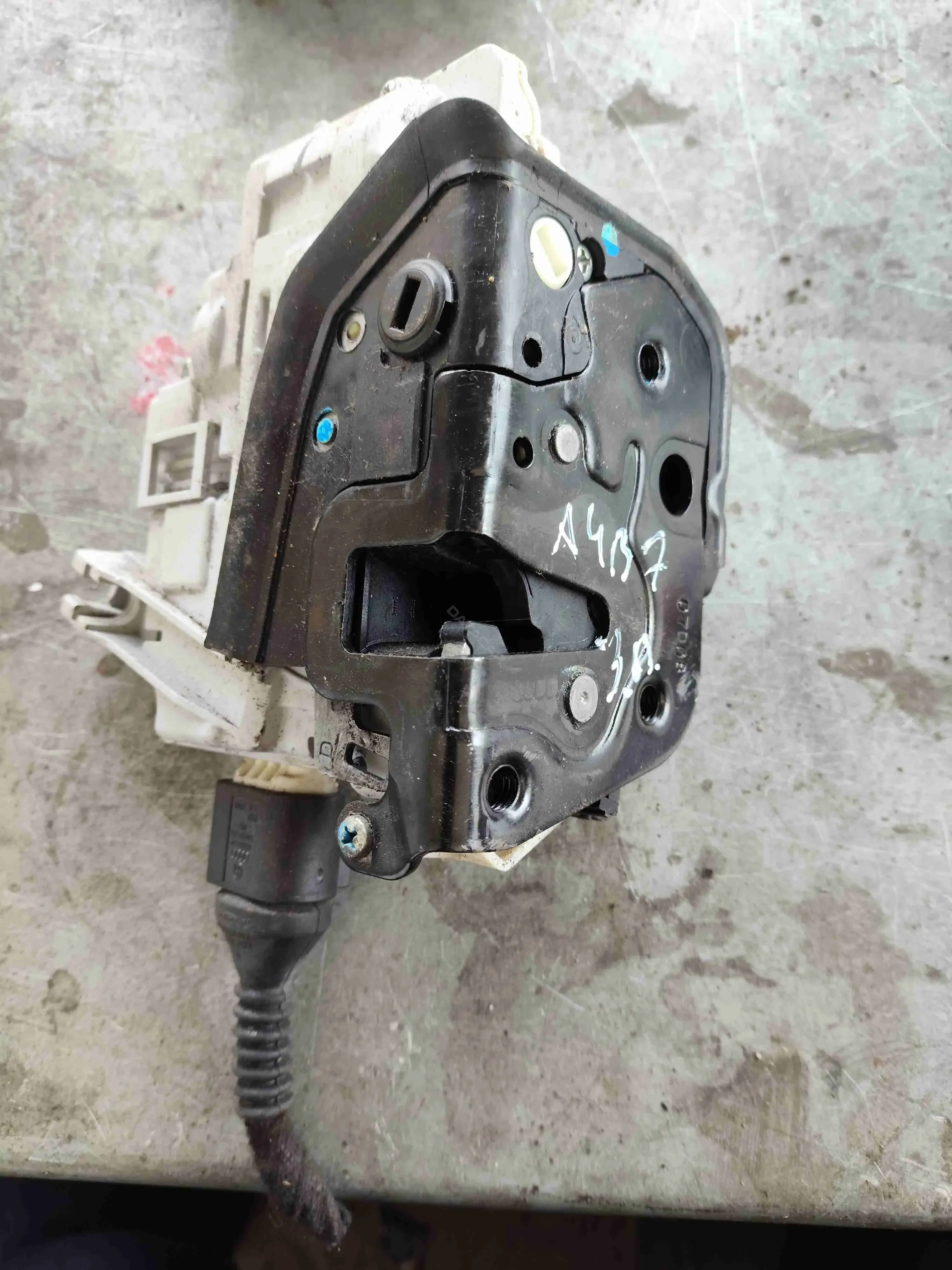 Замок двери ID-96f2b905