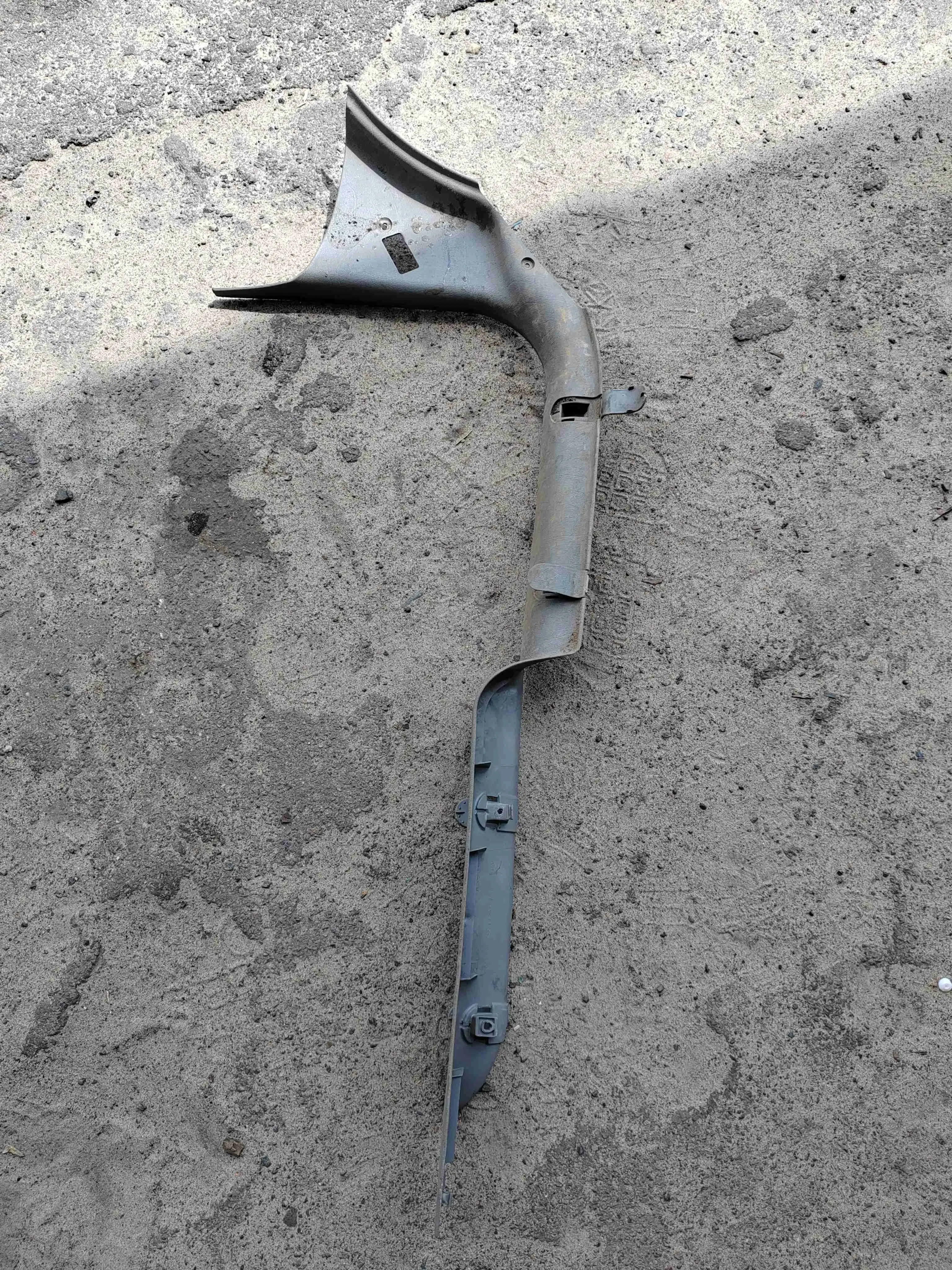 Пластик салона 7M1853369F