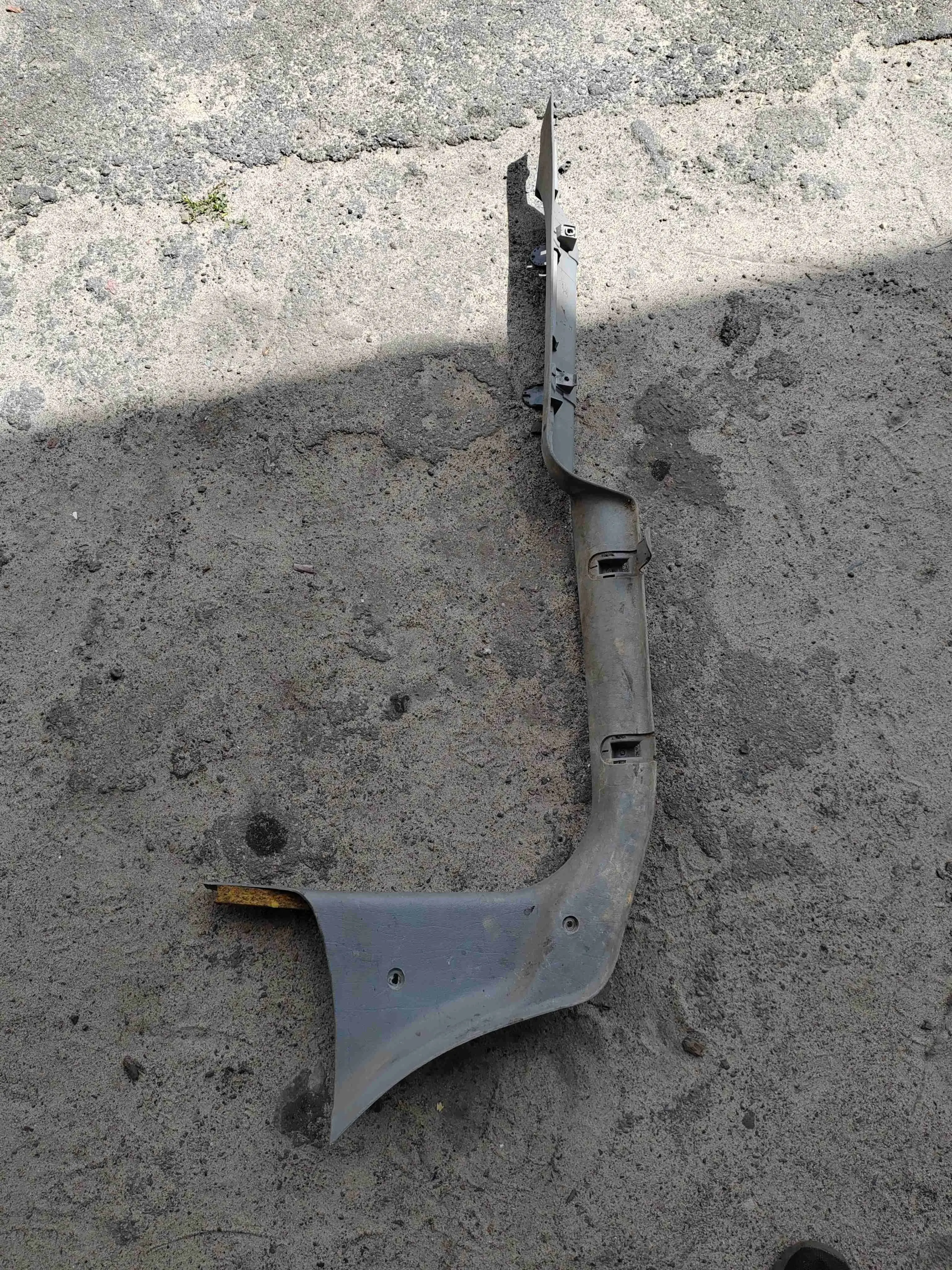 Пластик салона 7M1853370F