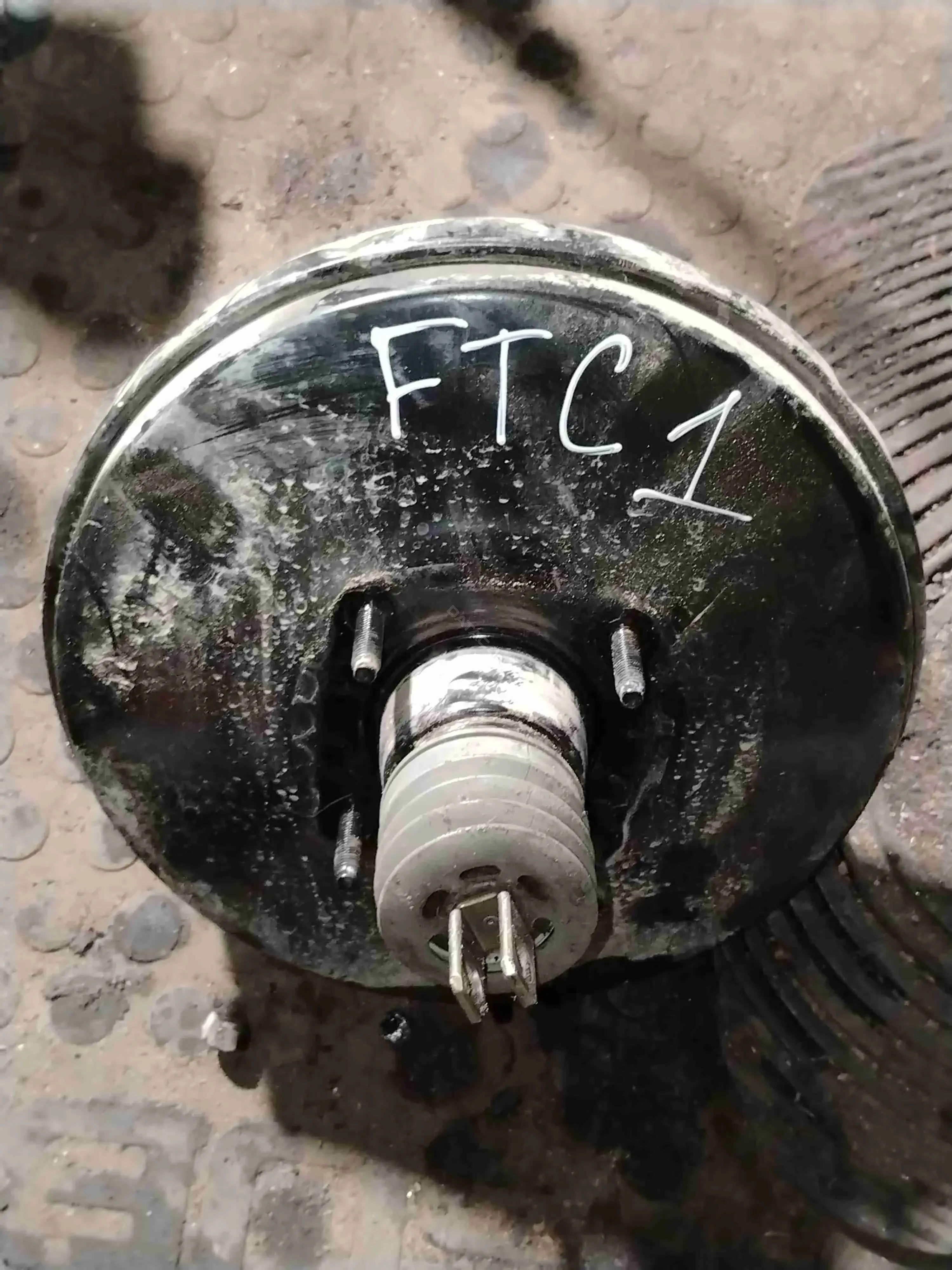 Вакуумный усилитель тормозов 2T142B195AD