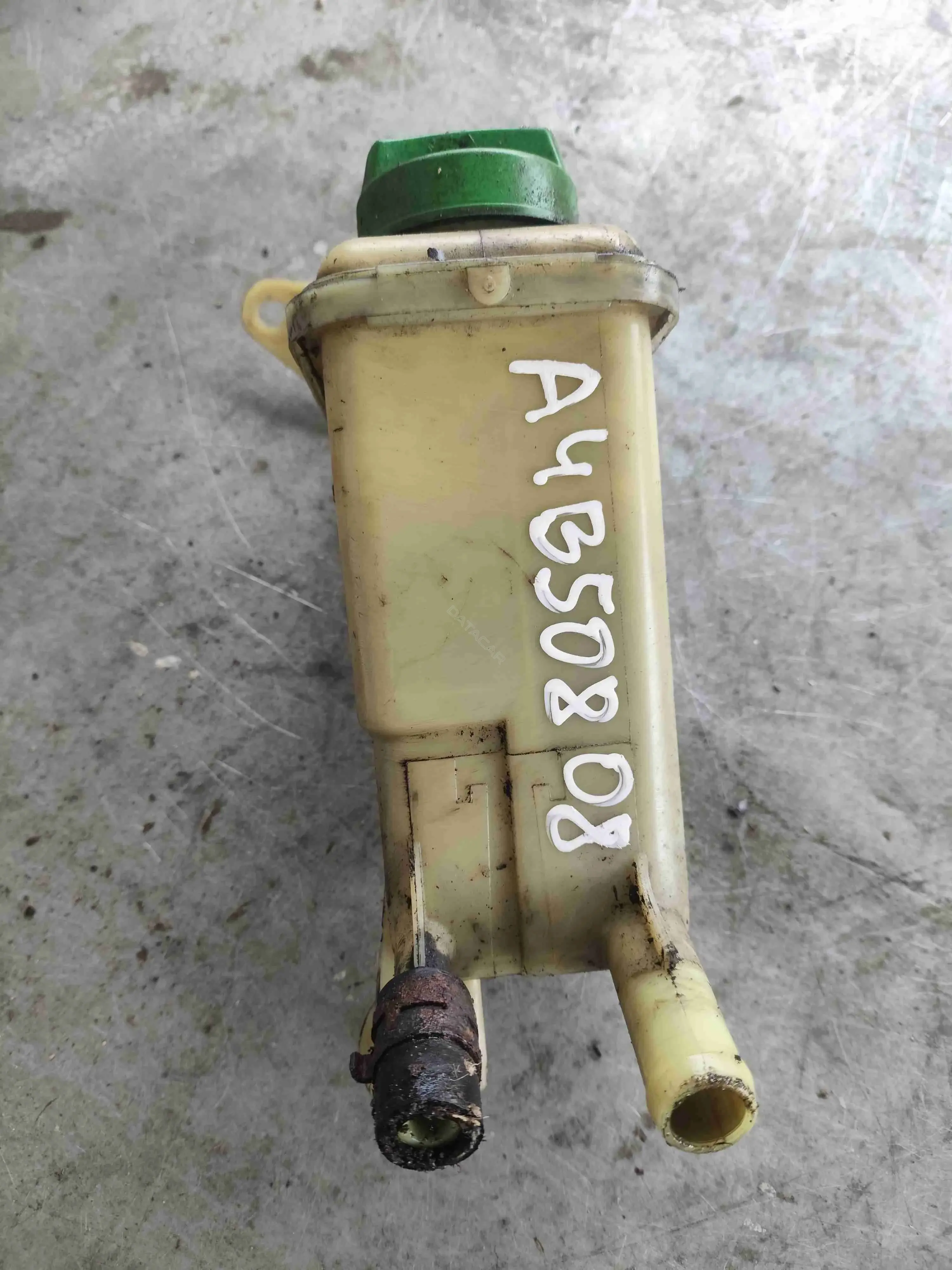 Бачок гидроусилителя 8D0422373V