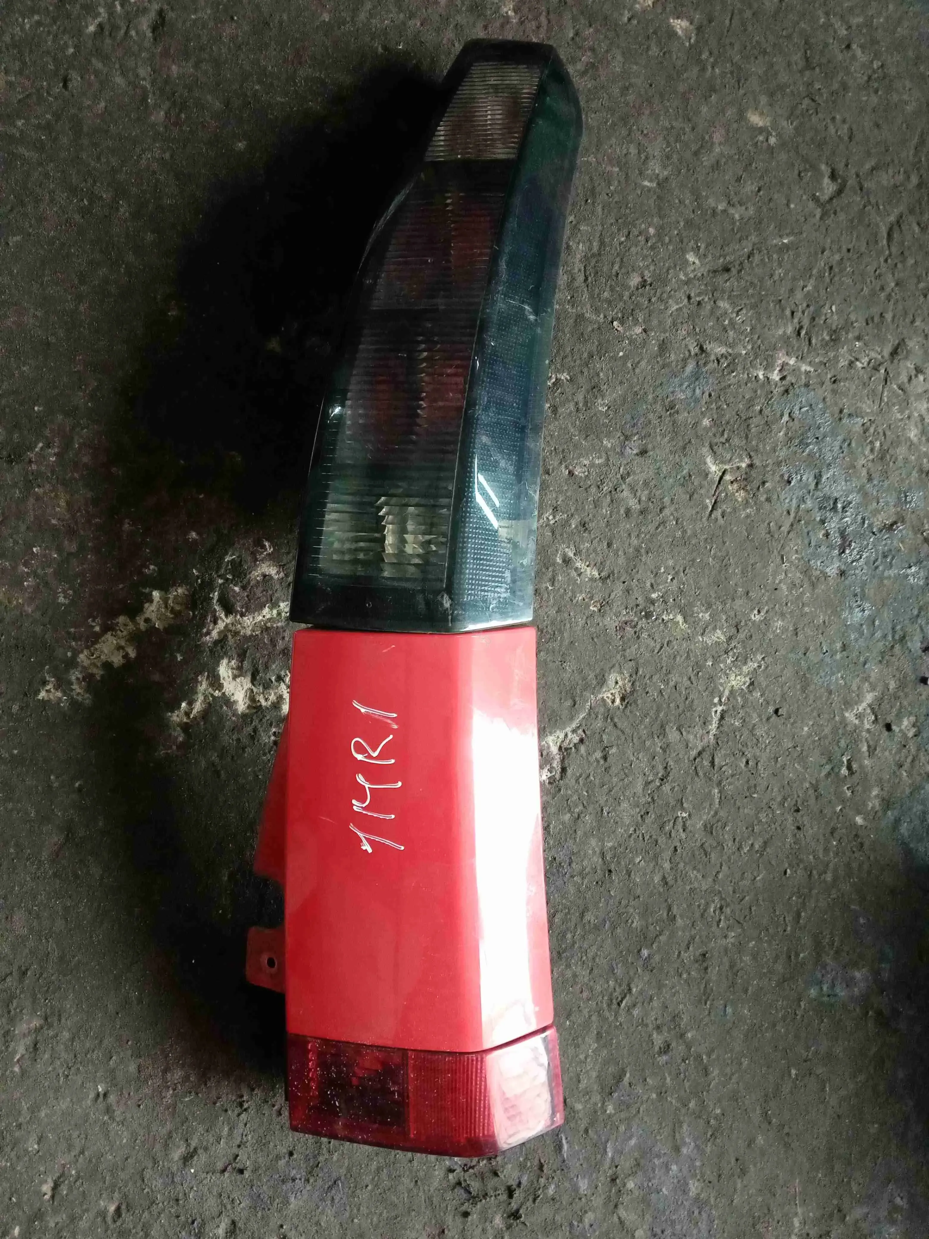 Задние фонари 11MR1