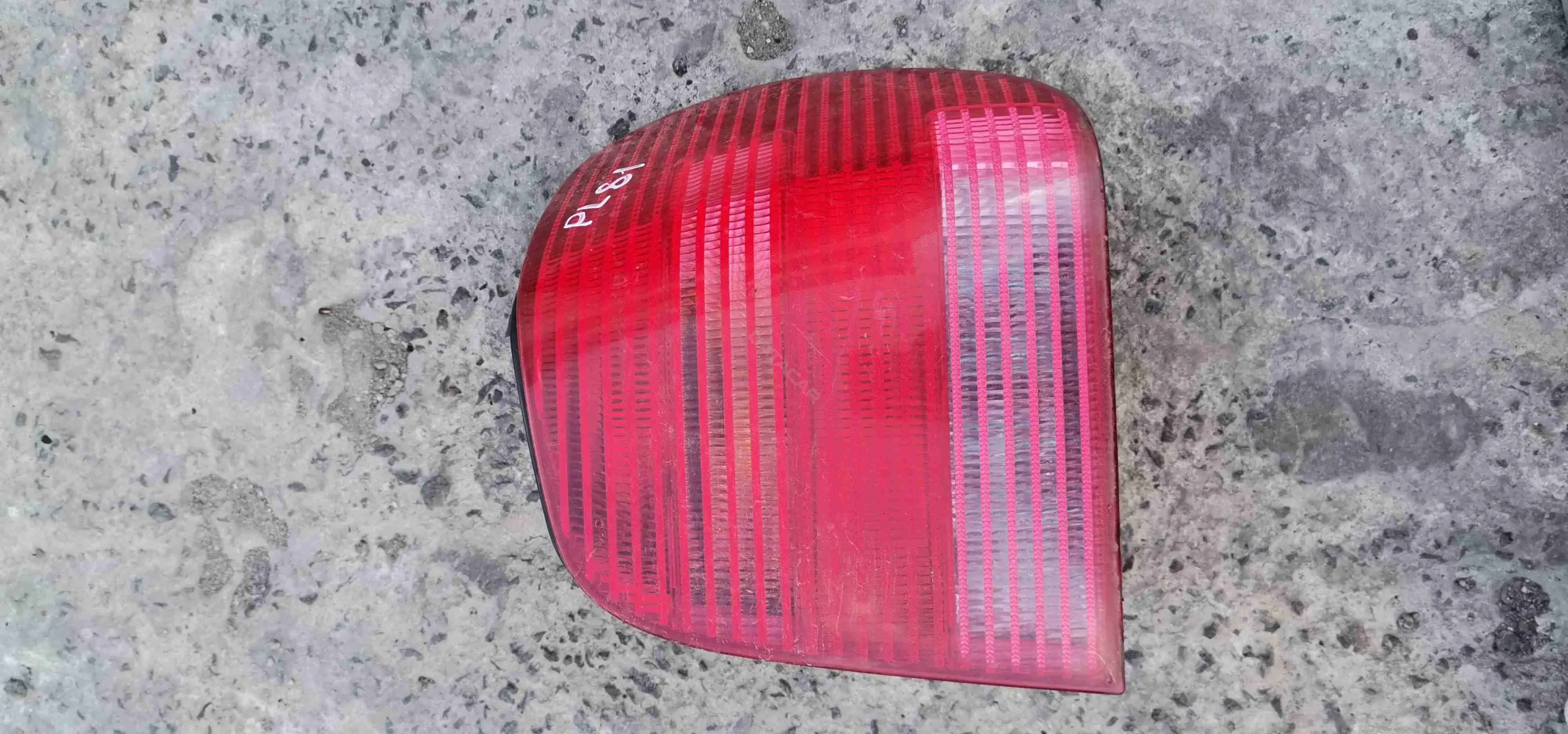 Задние фонари 6N0945257B