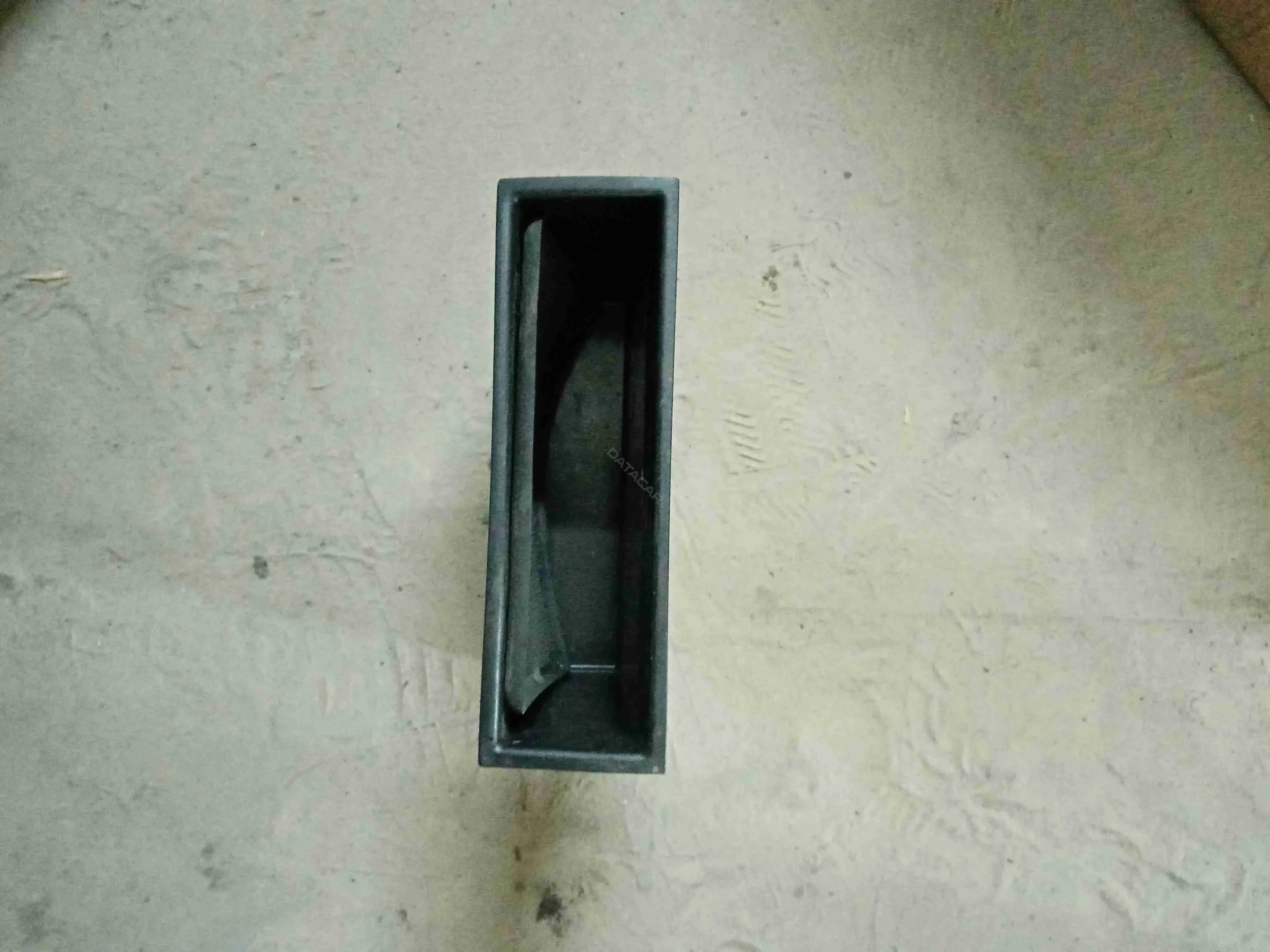 Бардачок 7M0864131E