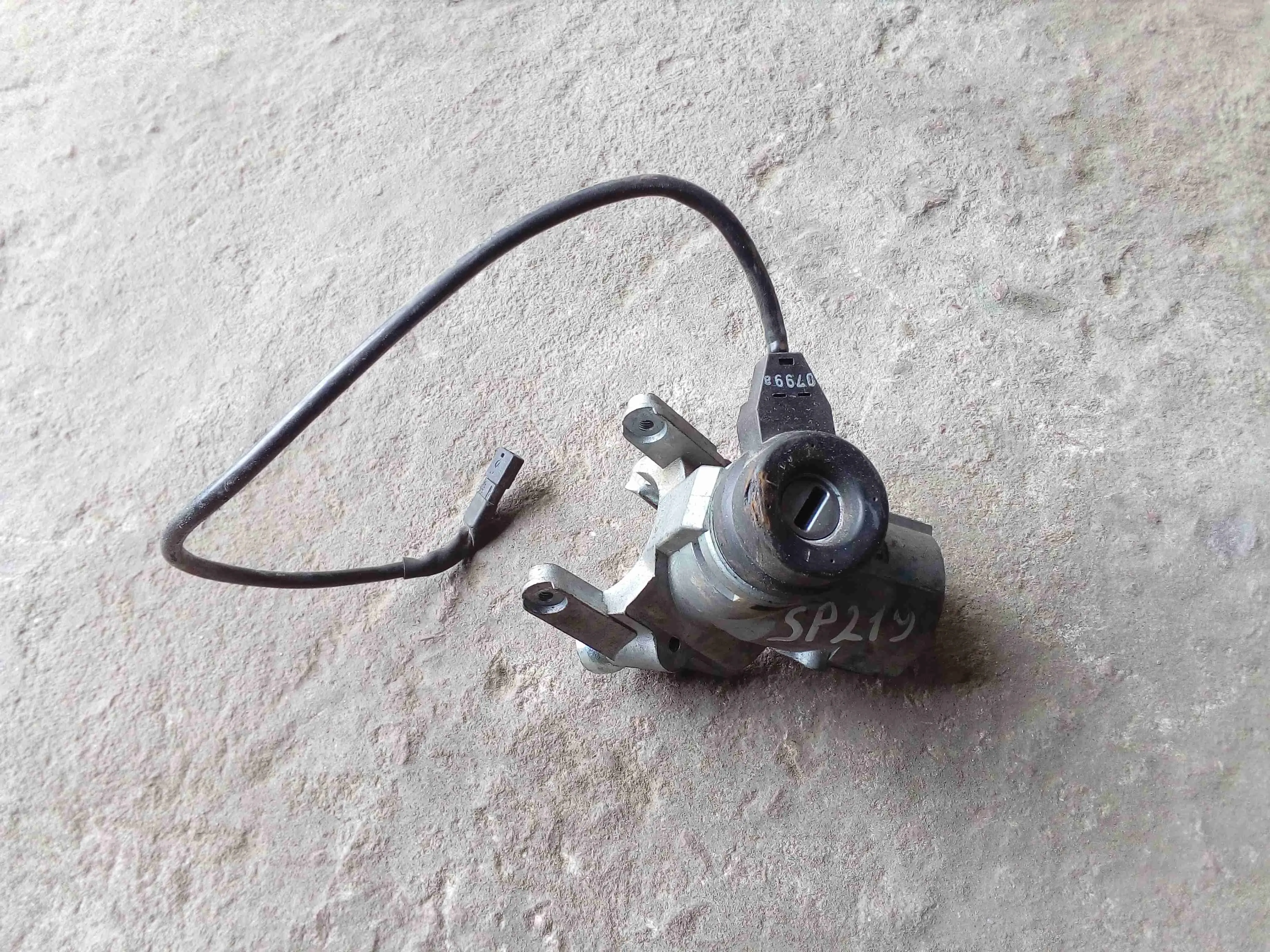 Замок зажигания Sp219
