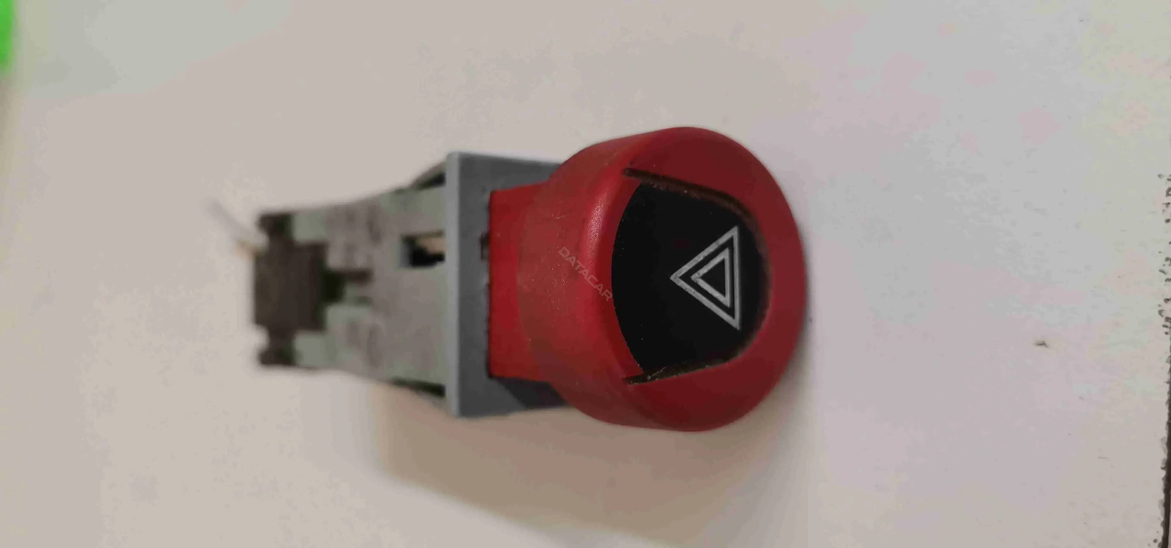 Кнопка аварийки CBR41