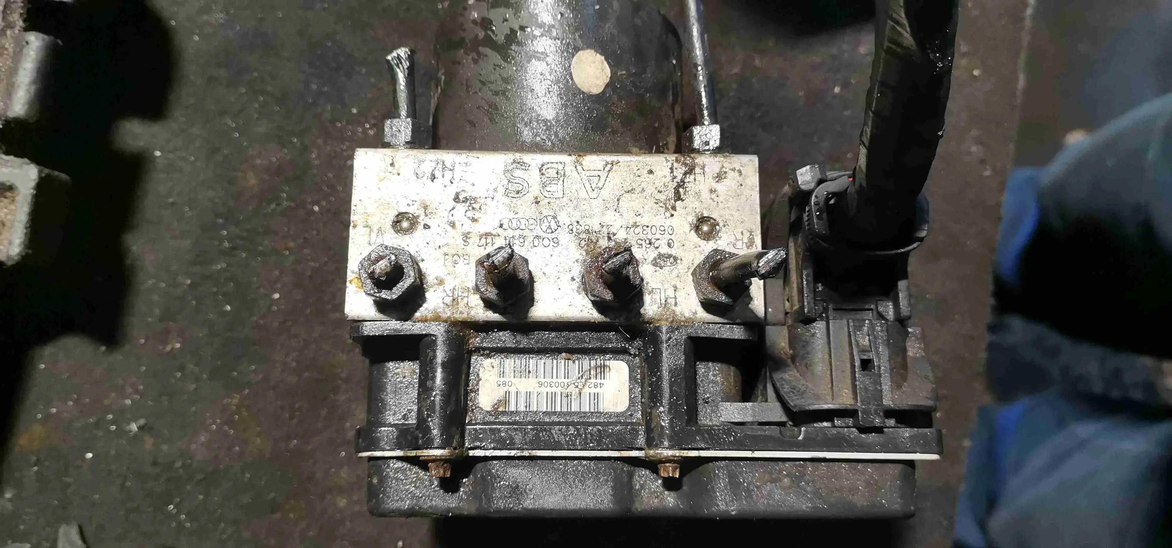 Блок управления АБС 6Q0907379AF