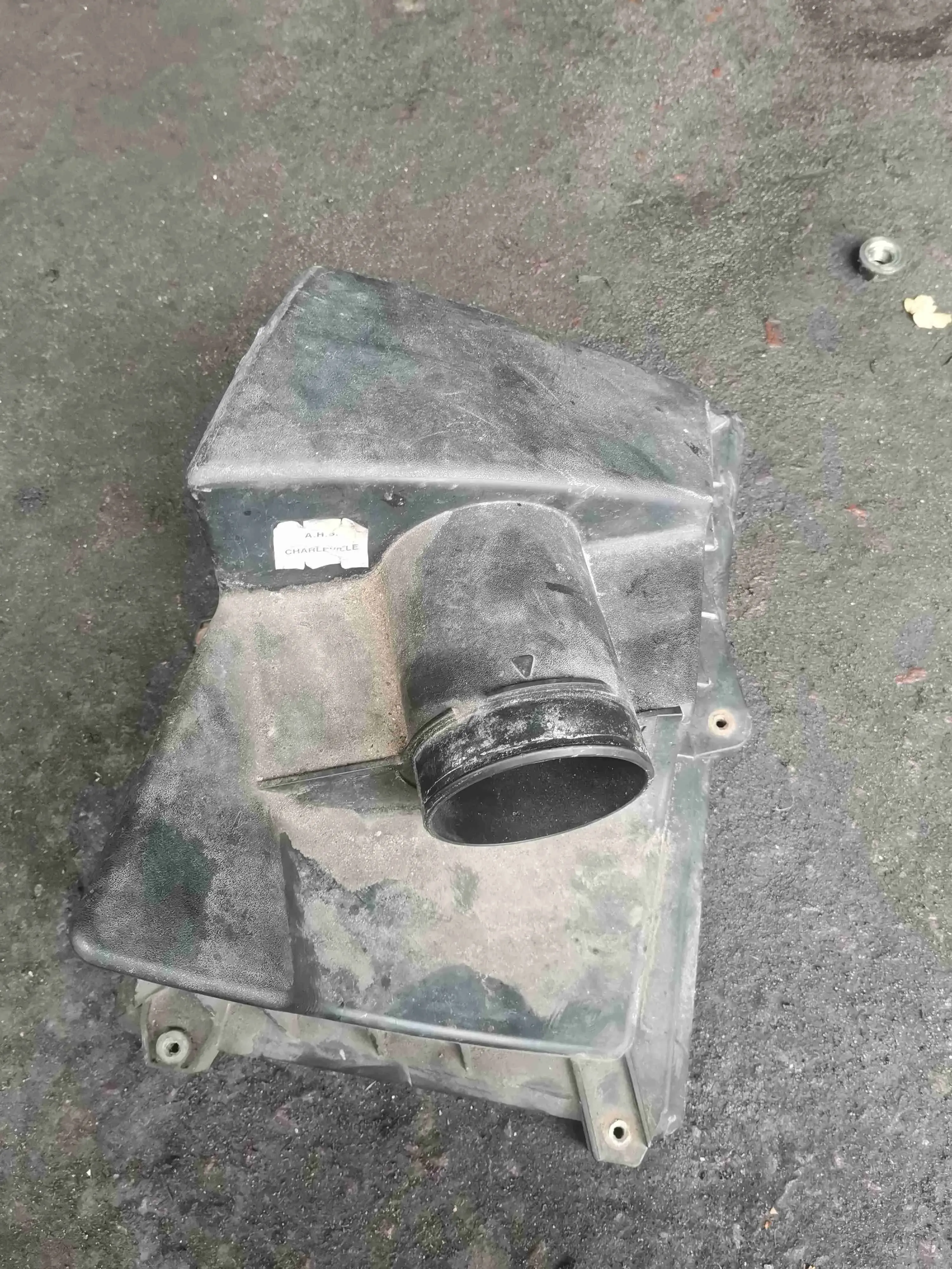 Корпус воздушного фильтра 3m5u9a612bc