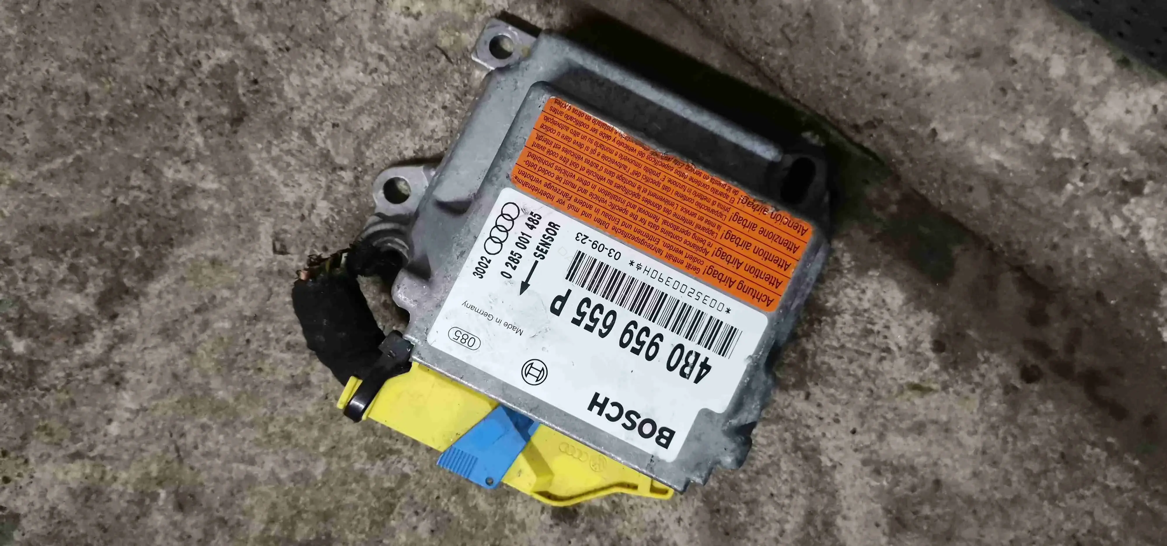 Блок управления подушками безопасности 4B0959655