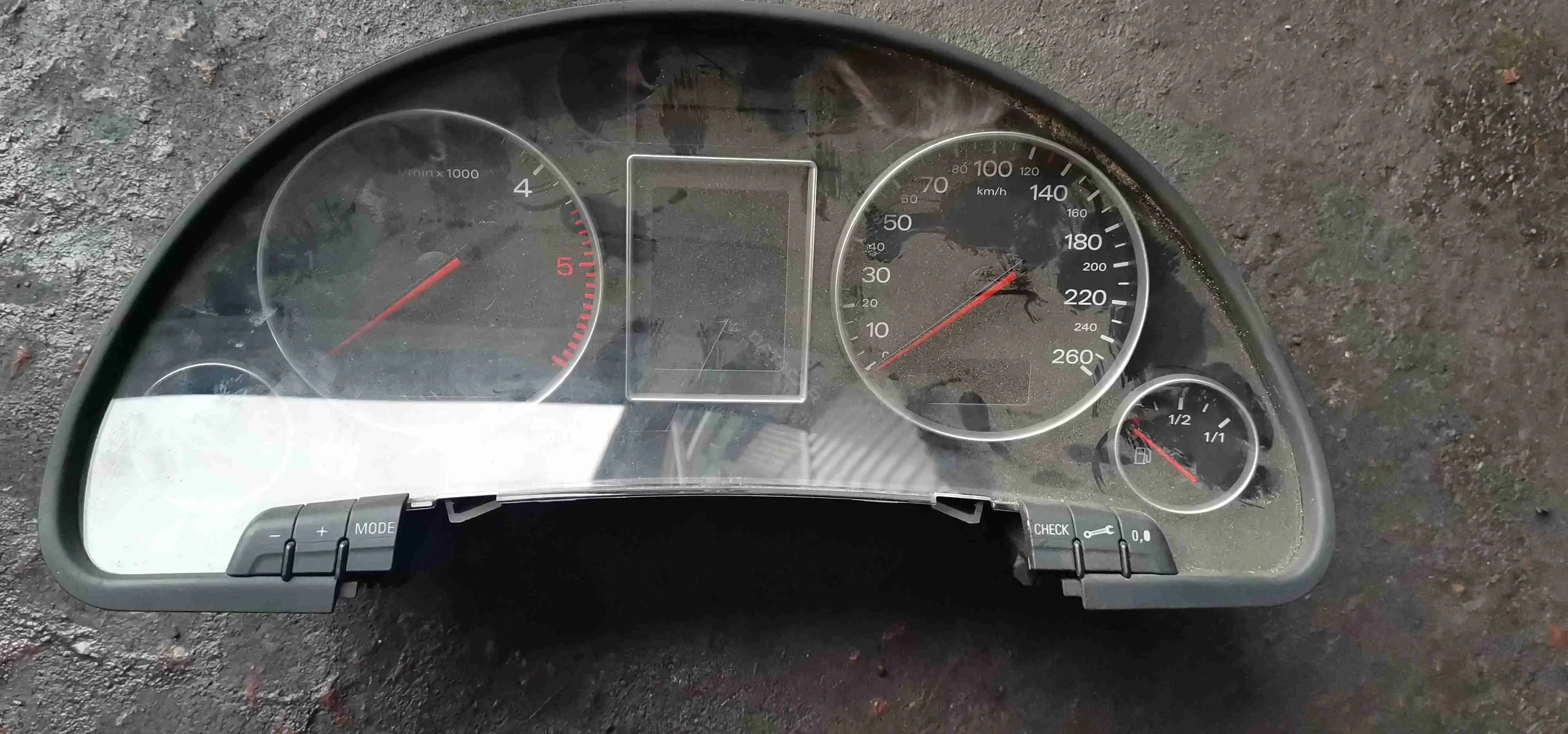 Панель приборов 1036901830