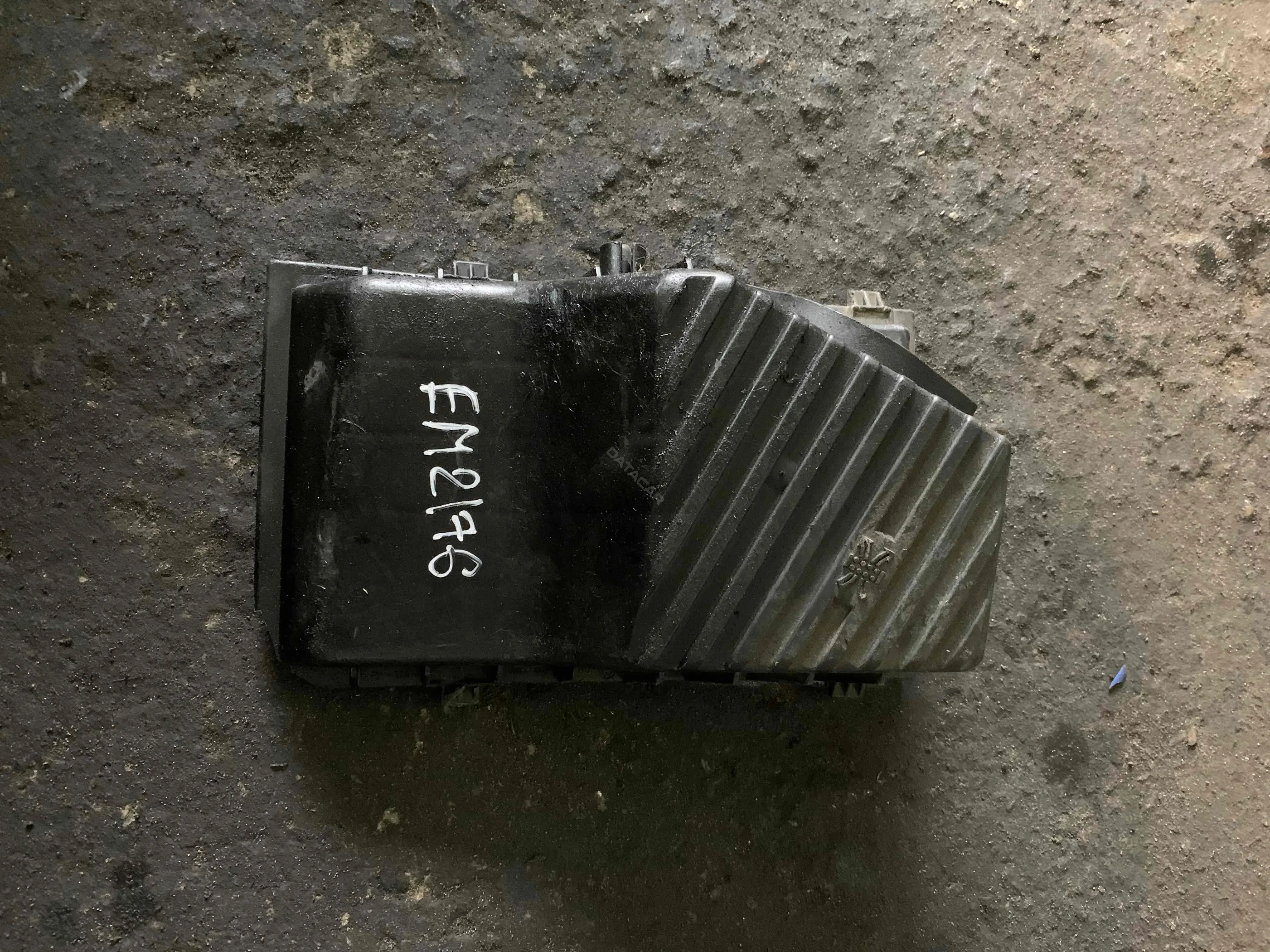 Корпус воздушного фильтра 3a0129607