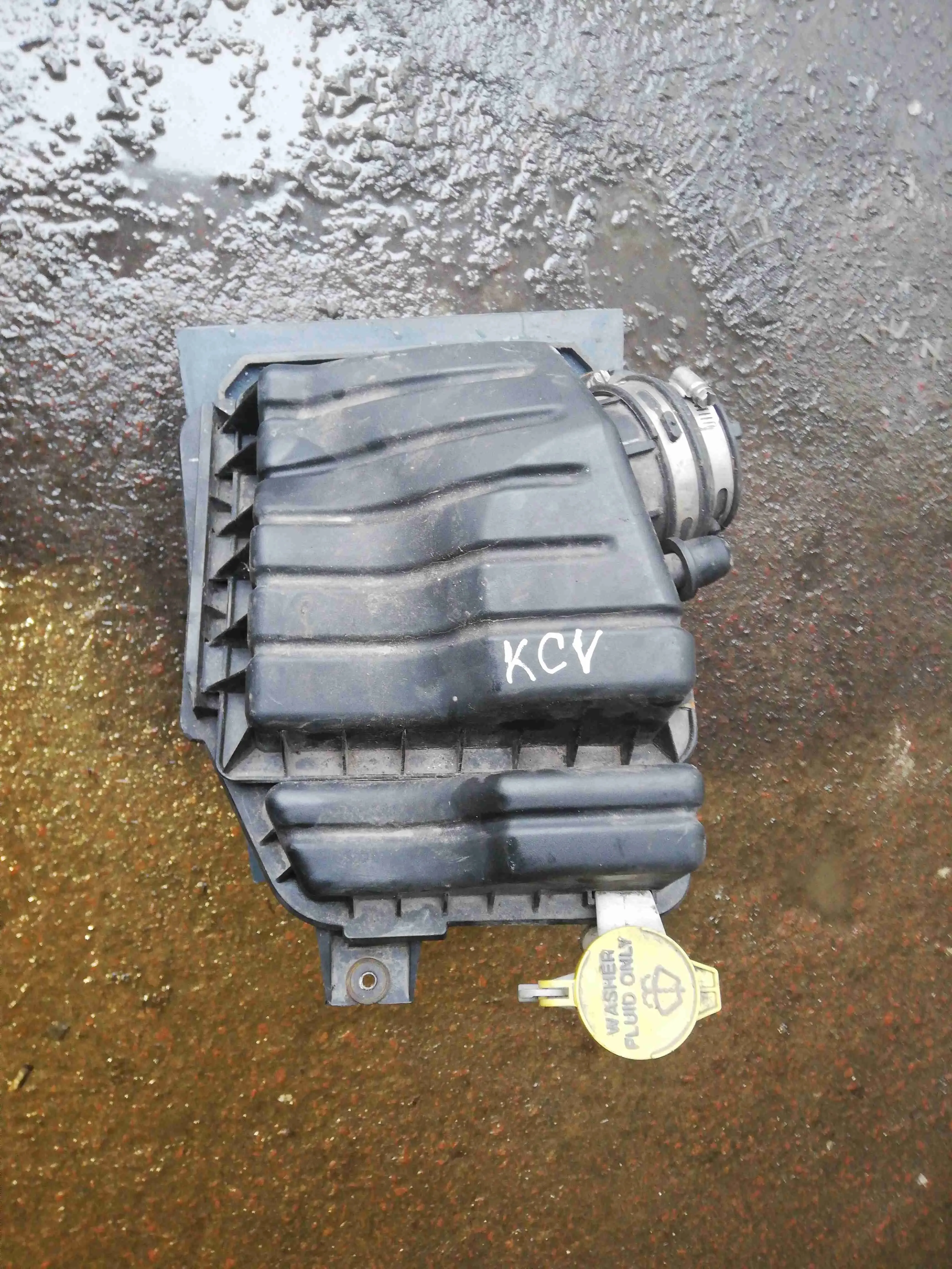 Корпус воздушного фильтра 04861388ab