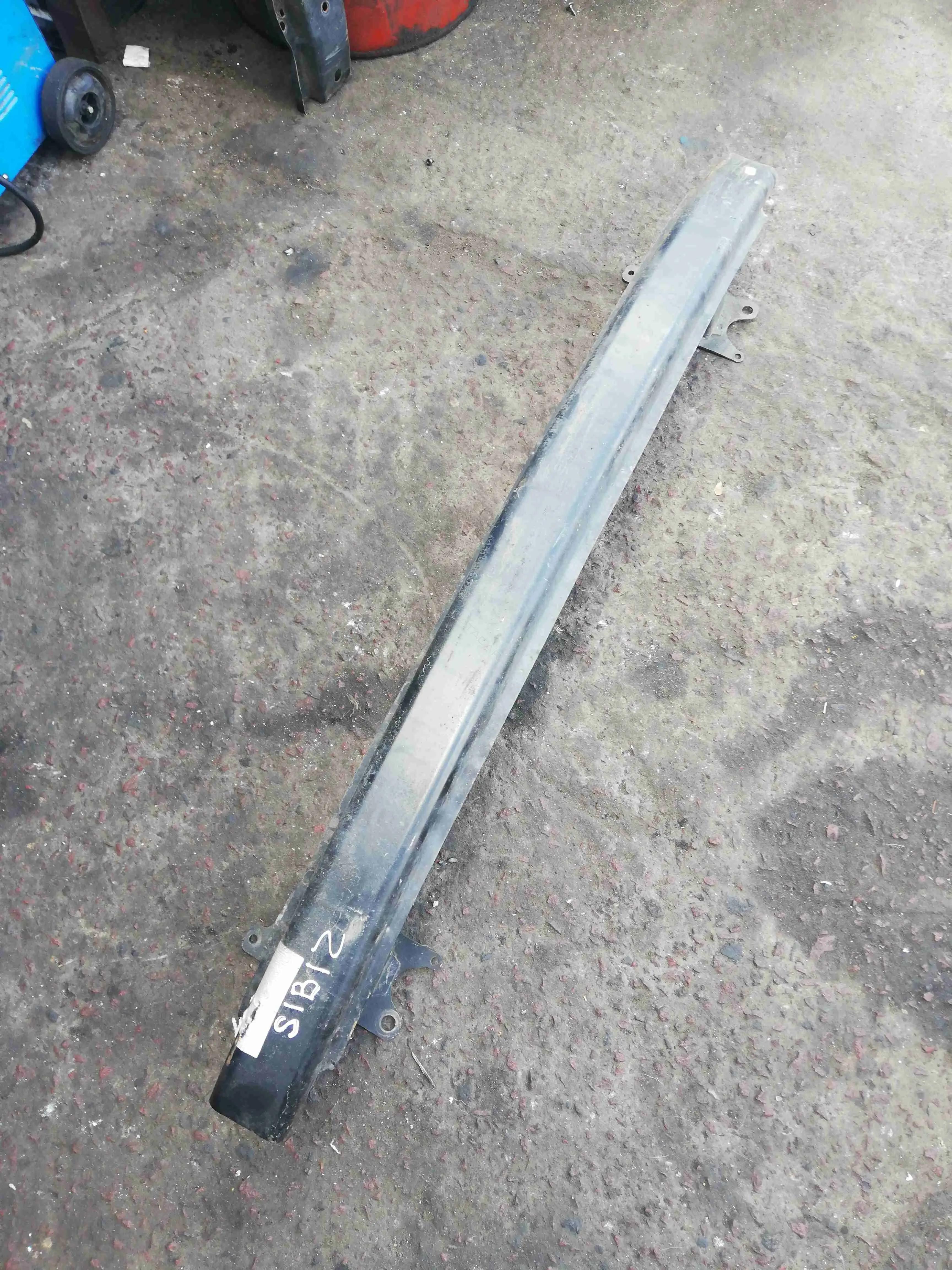 Усилитель бампера 6l0806558
