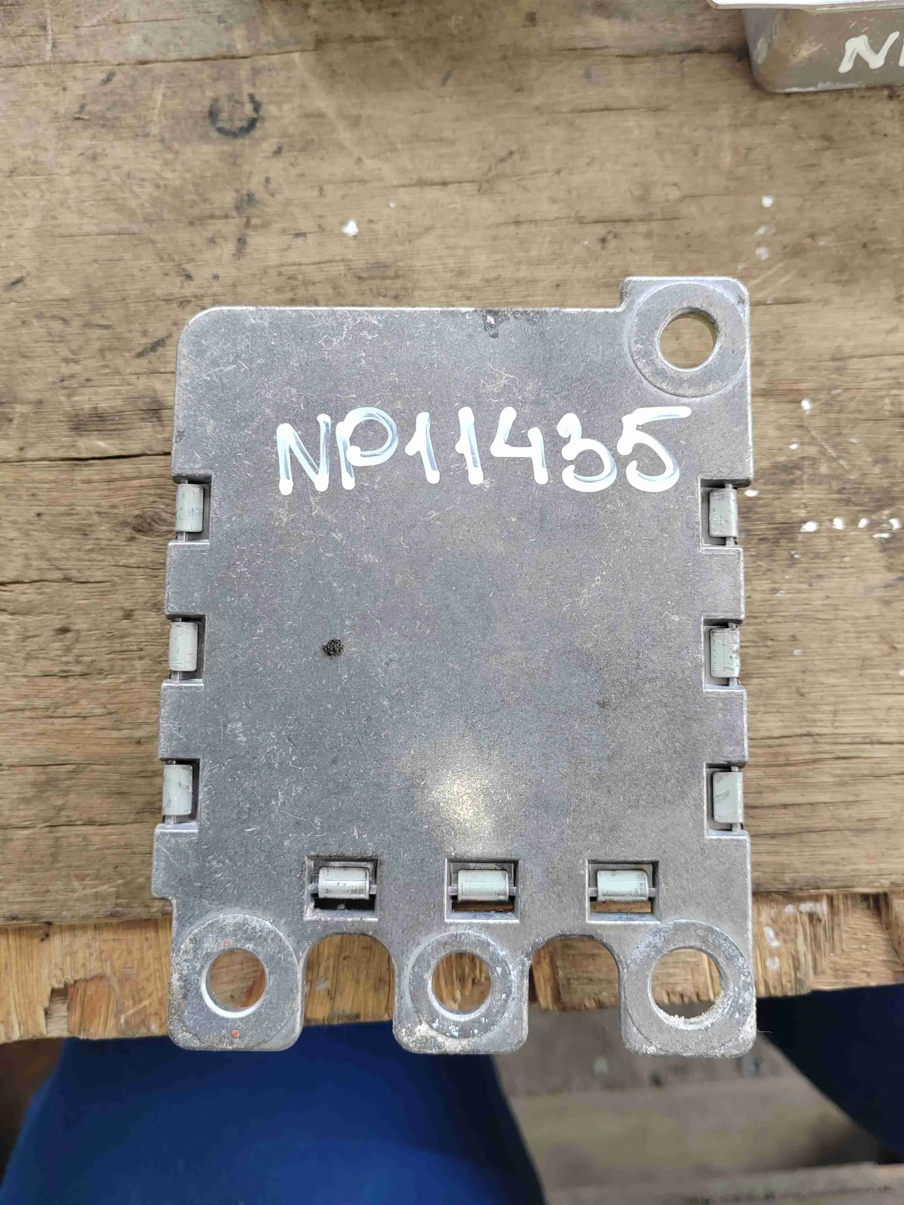 Блок управления подушками безопасности 988209F315