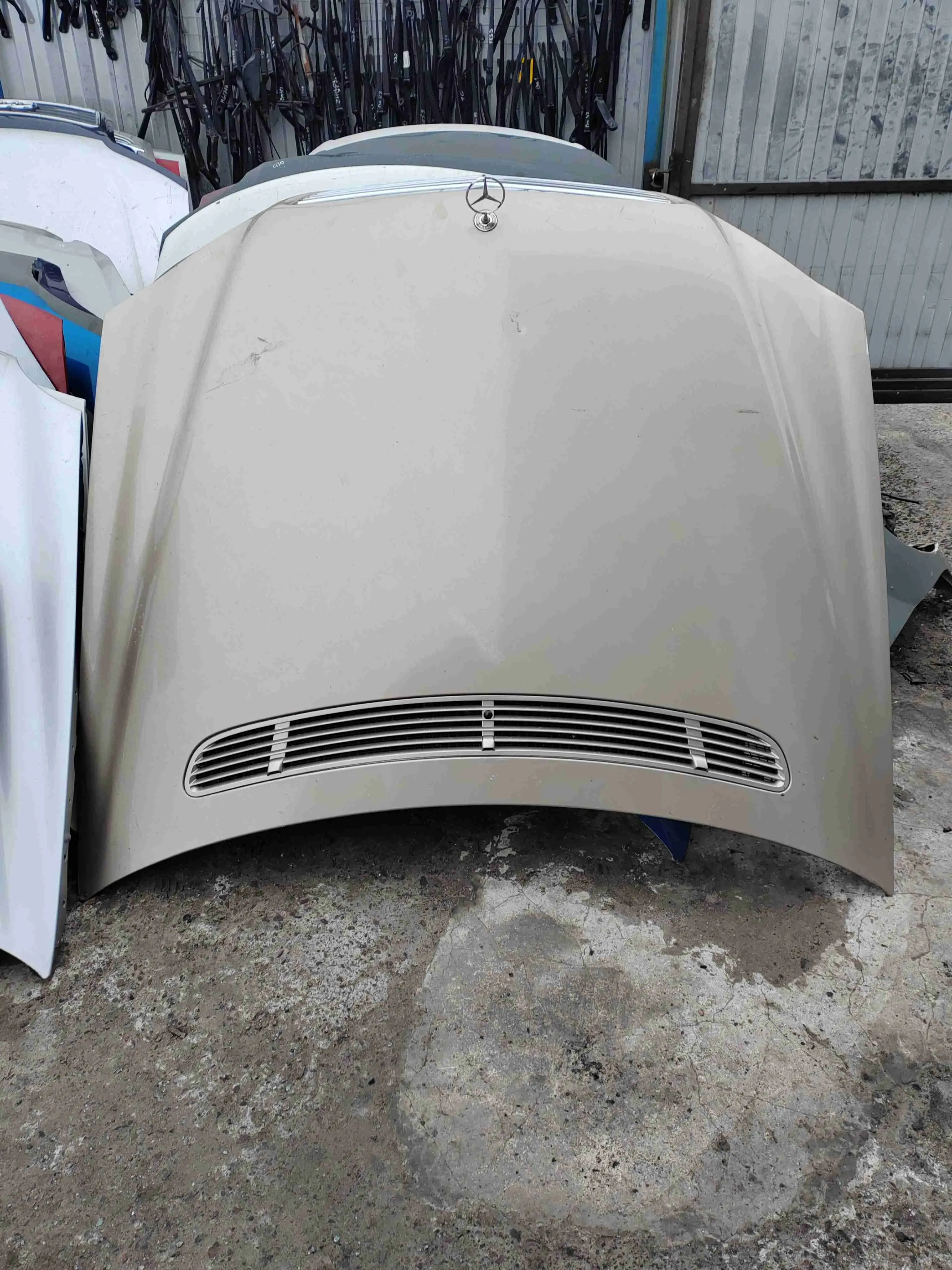 Капот MR2207