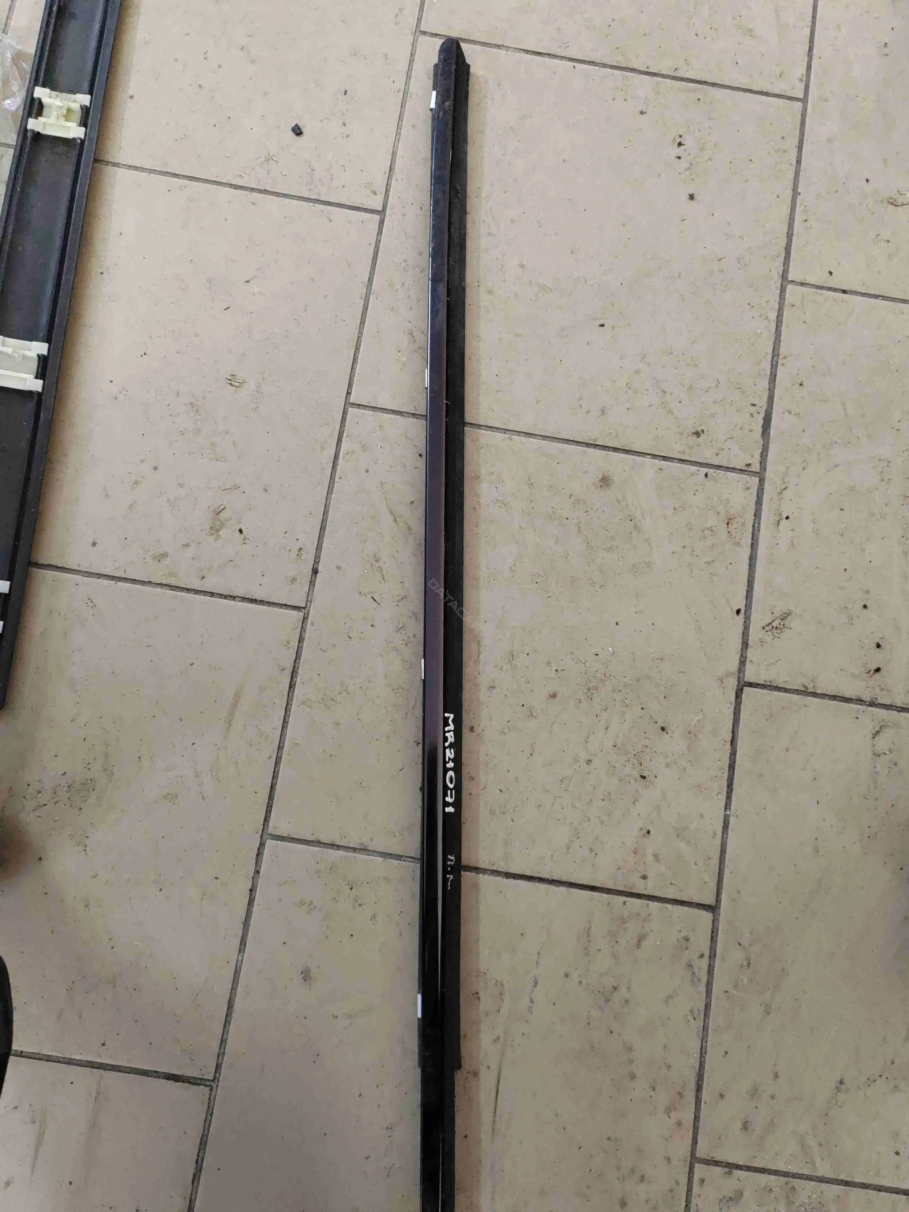 Молдинг двери MR21071
