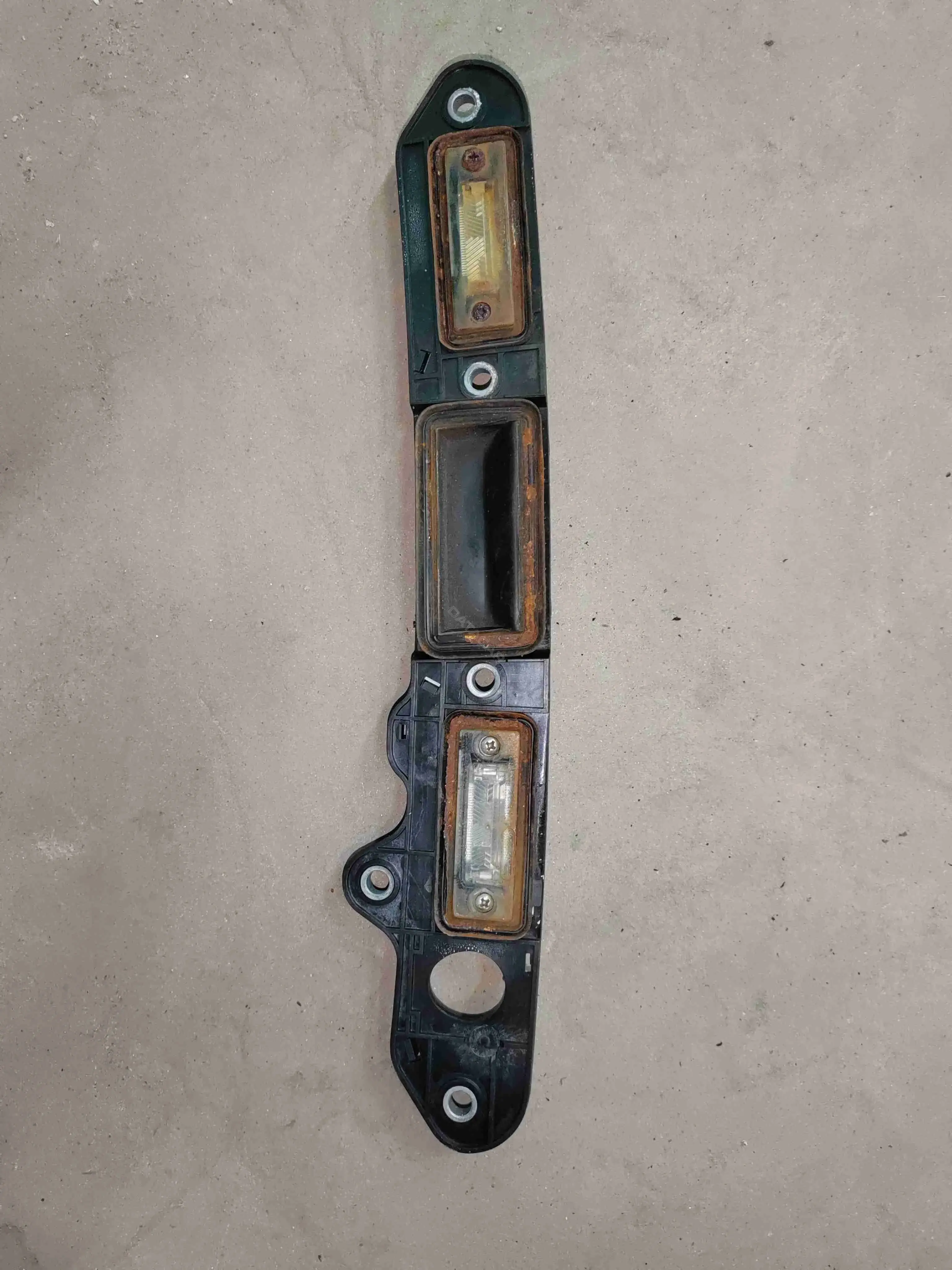 Фонарь подсветки номерного знака B6734