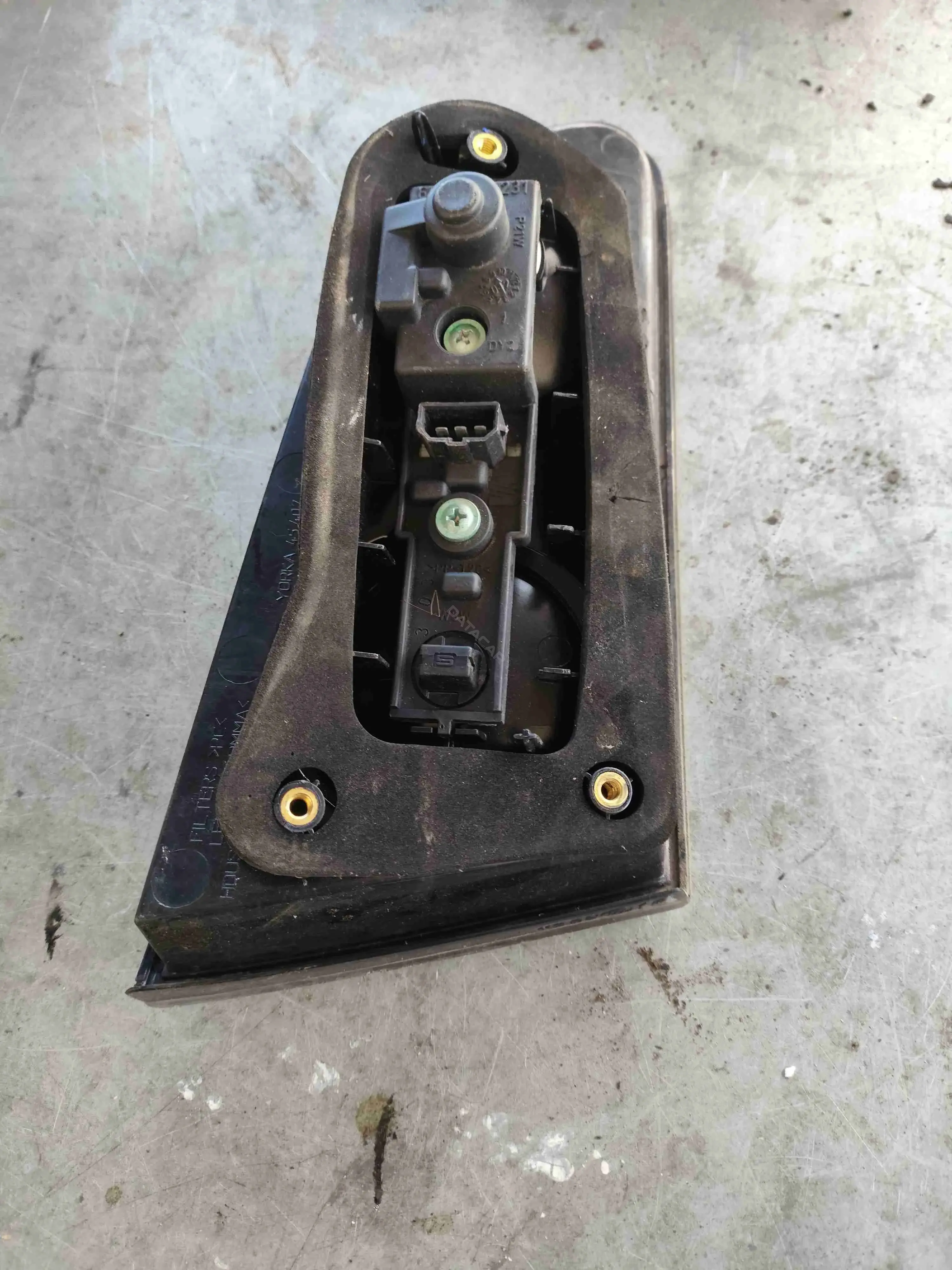Задние фонари 6L6945094