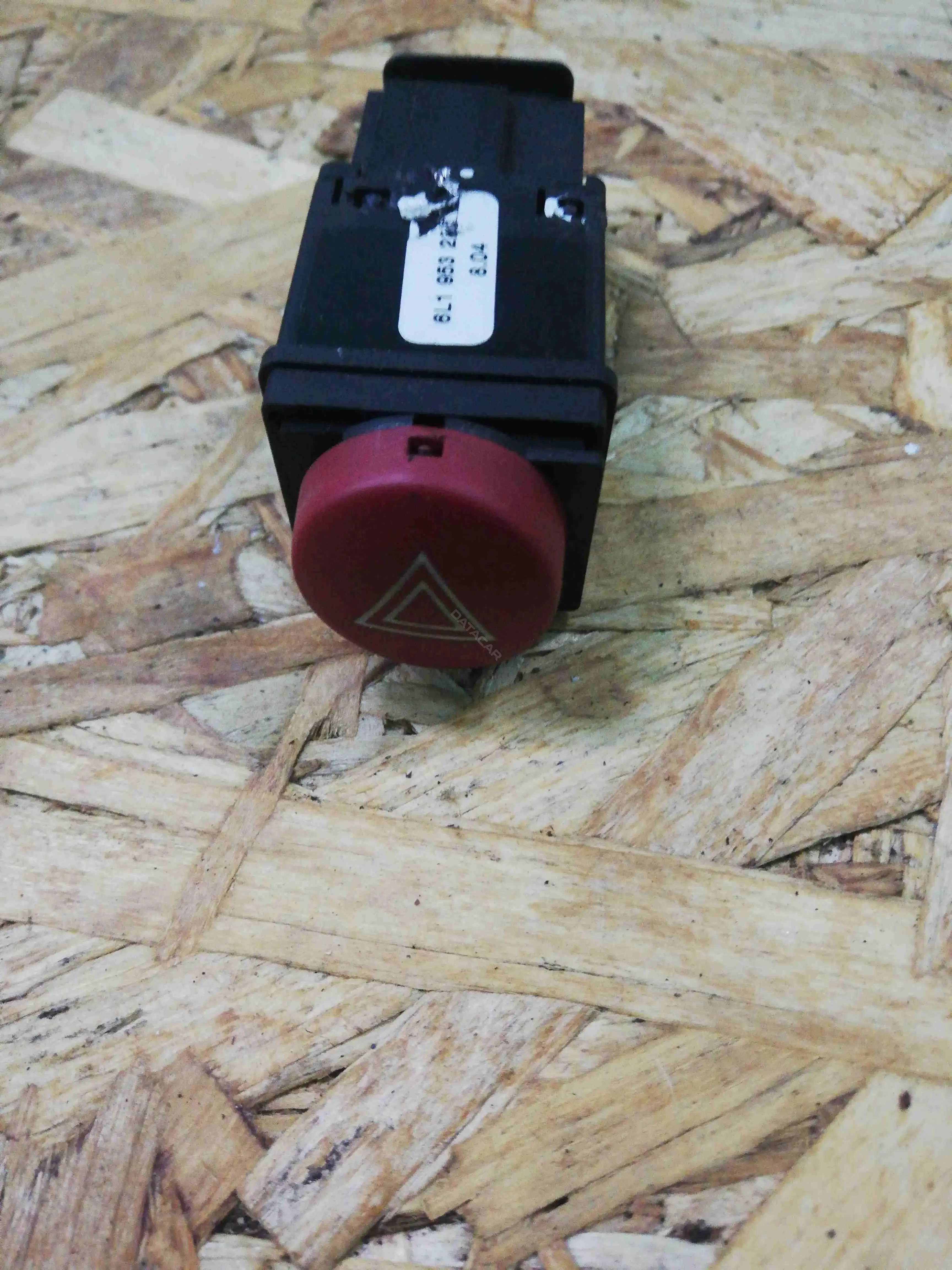 Кнопка аварийки IB67