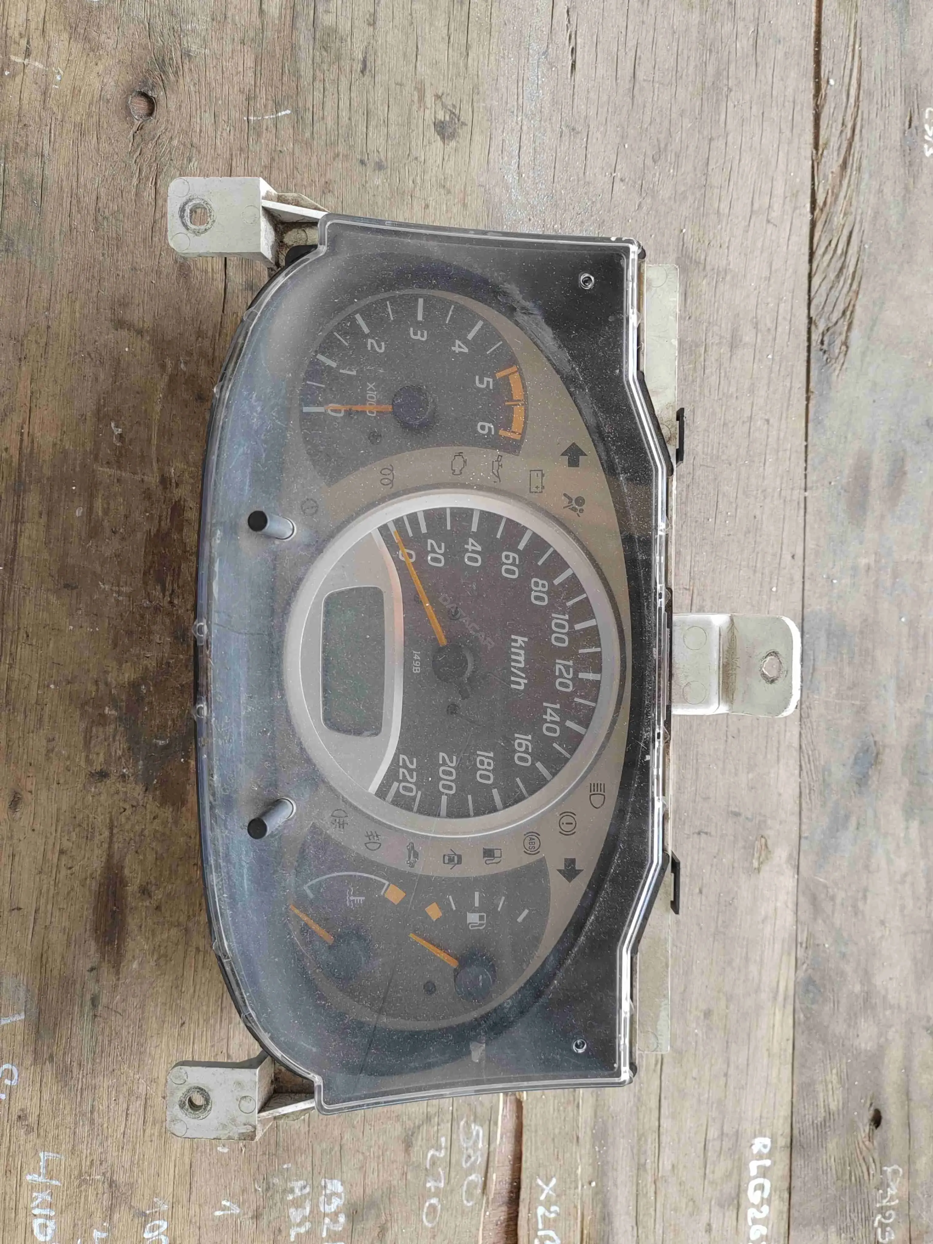 Панель приборов BU0101112155