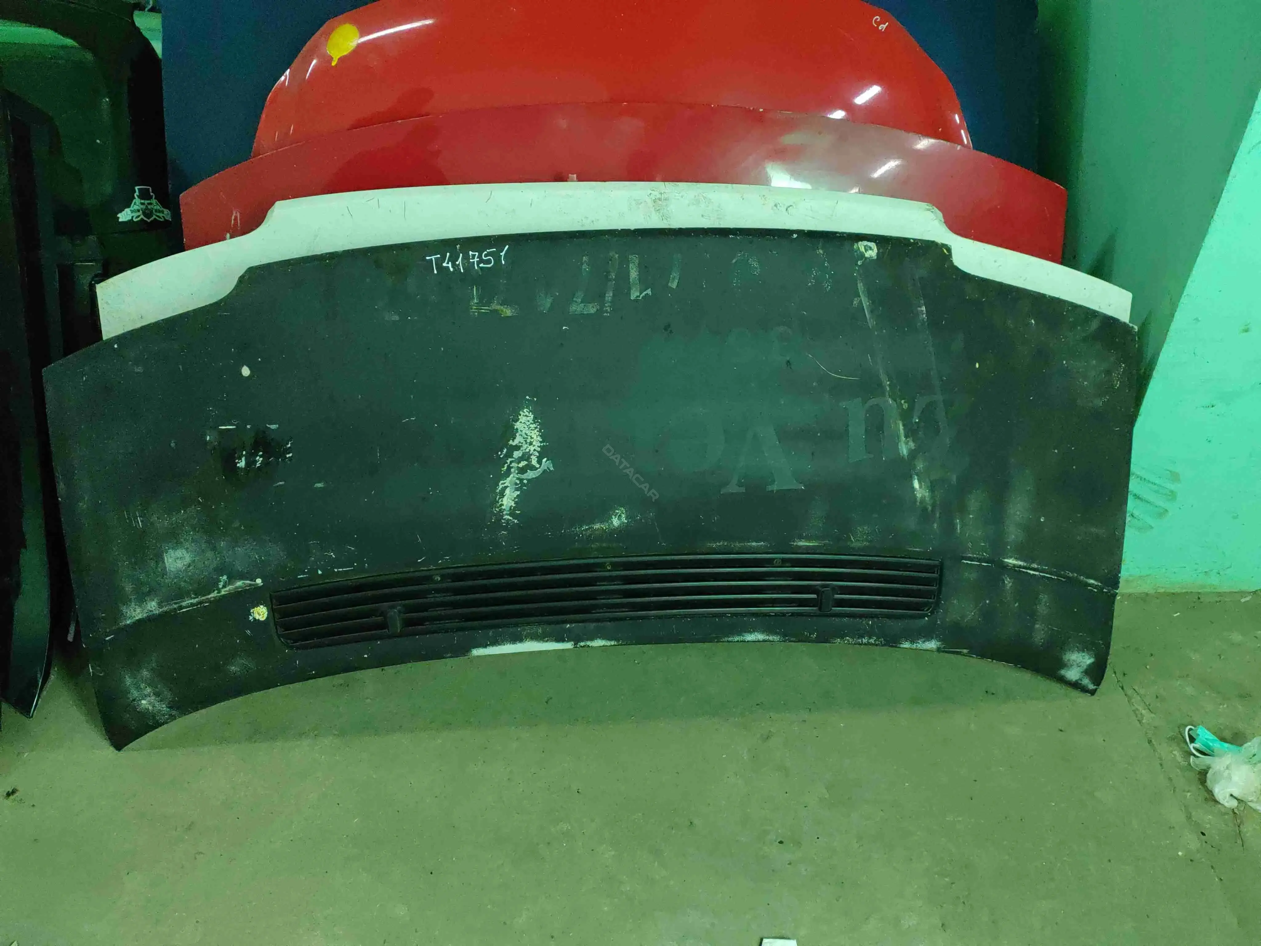 Капот T41751