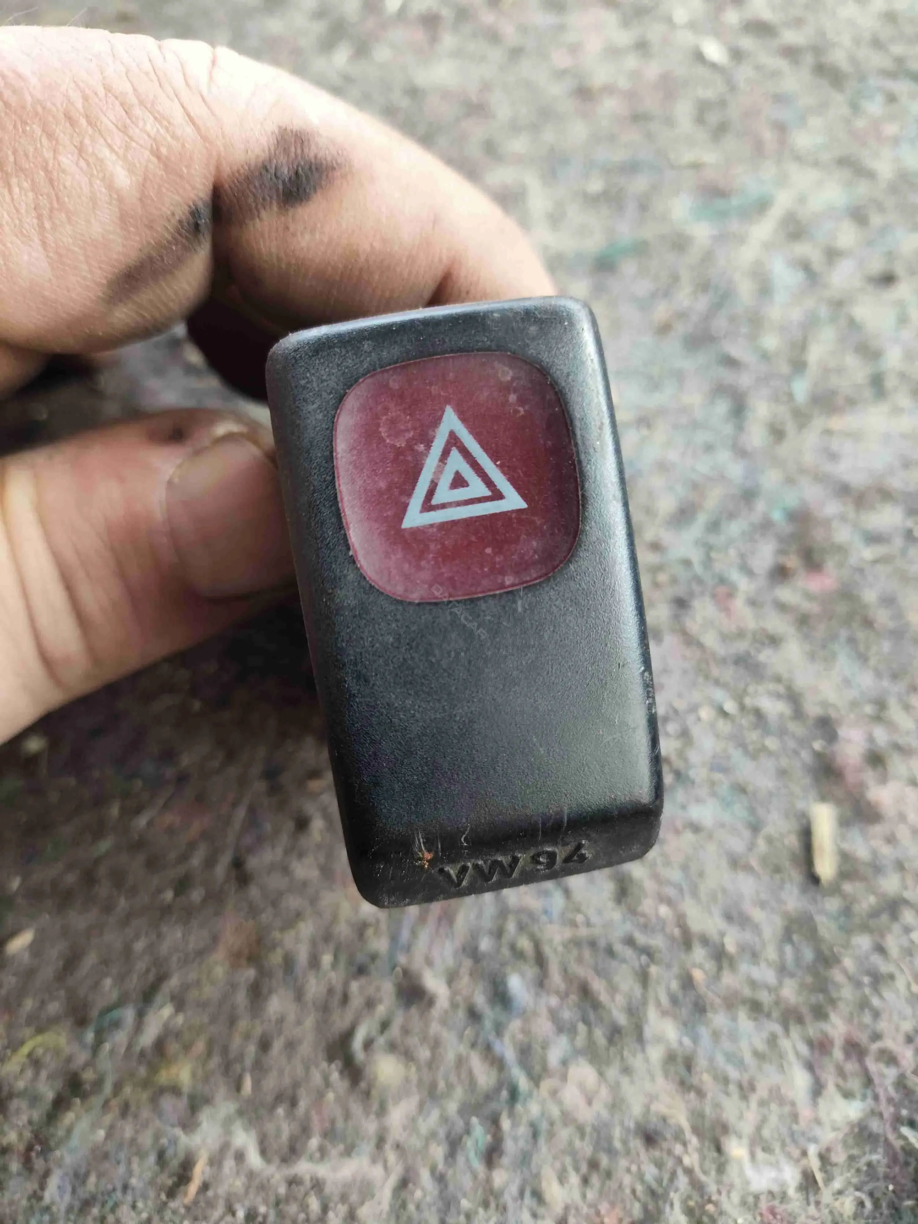 Кнопка аварийки 191953235