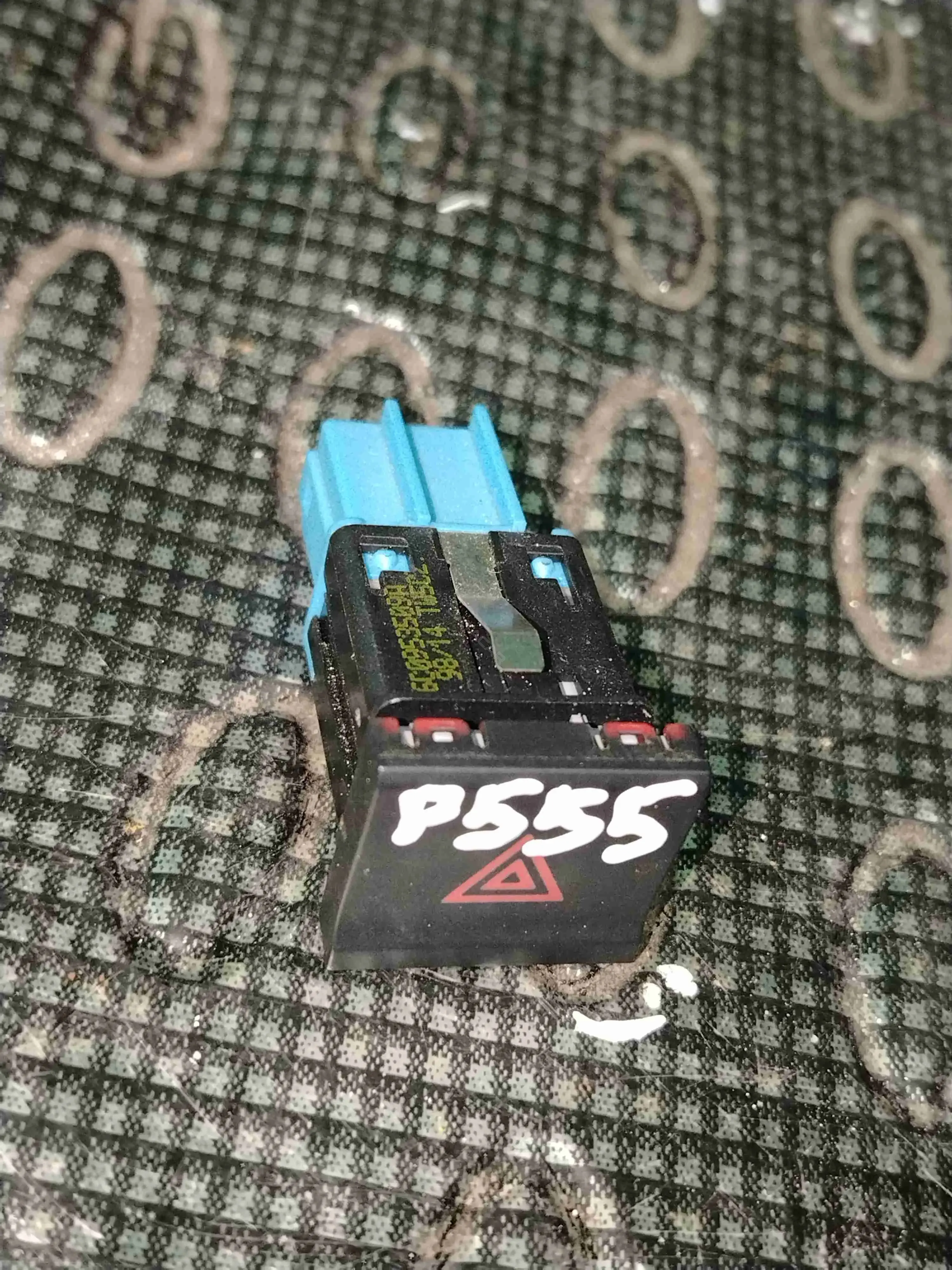 Кнопка аварийки 6C0953509A