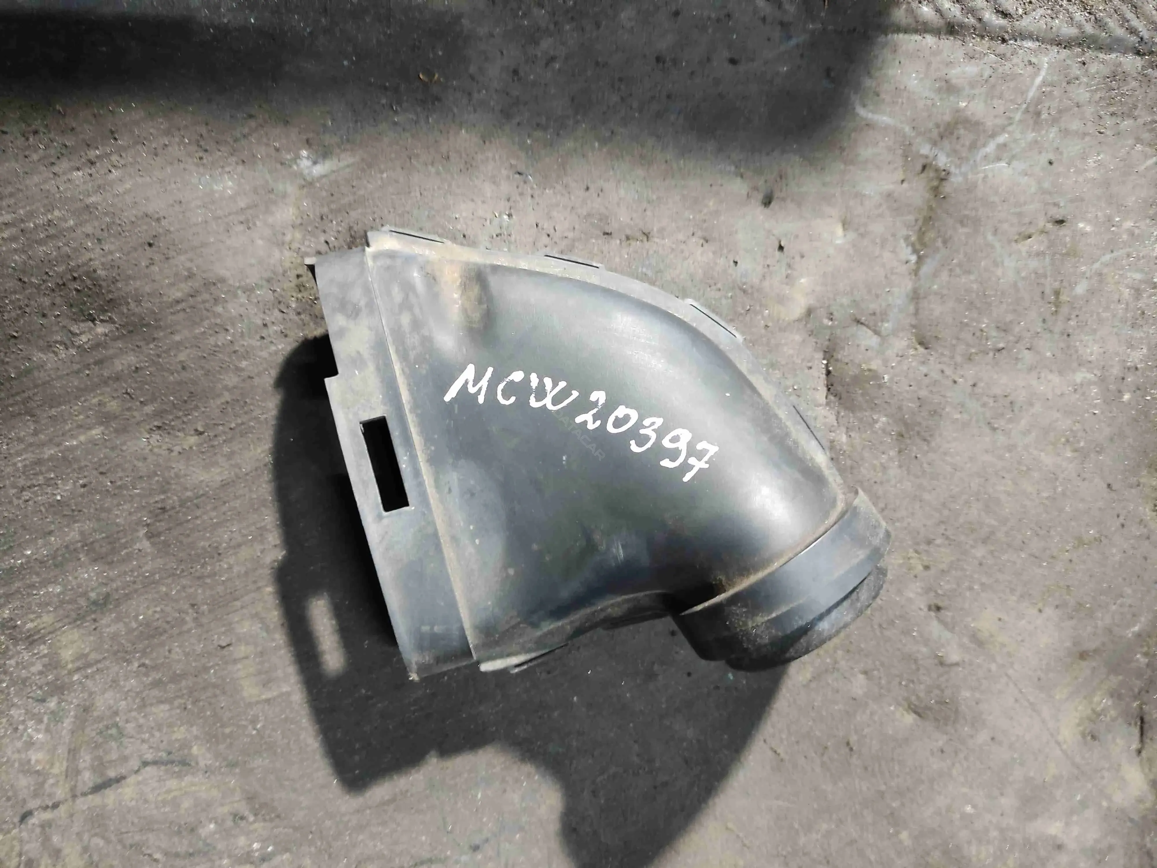 Воздухозаборник A2710900282