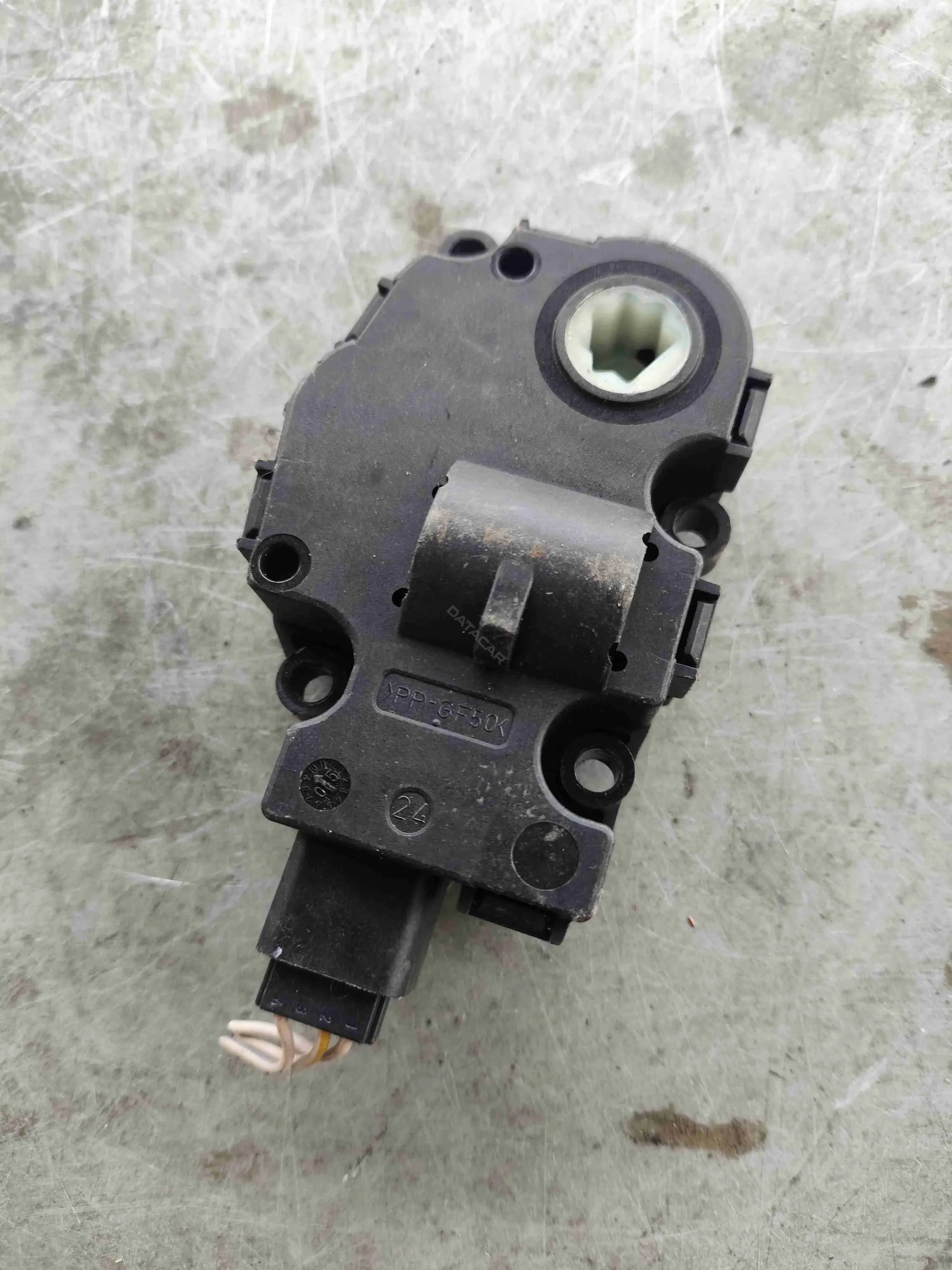Мотор заслонки печки MB24580