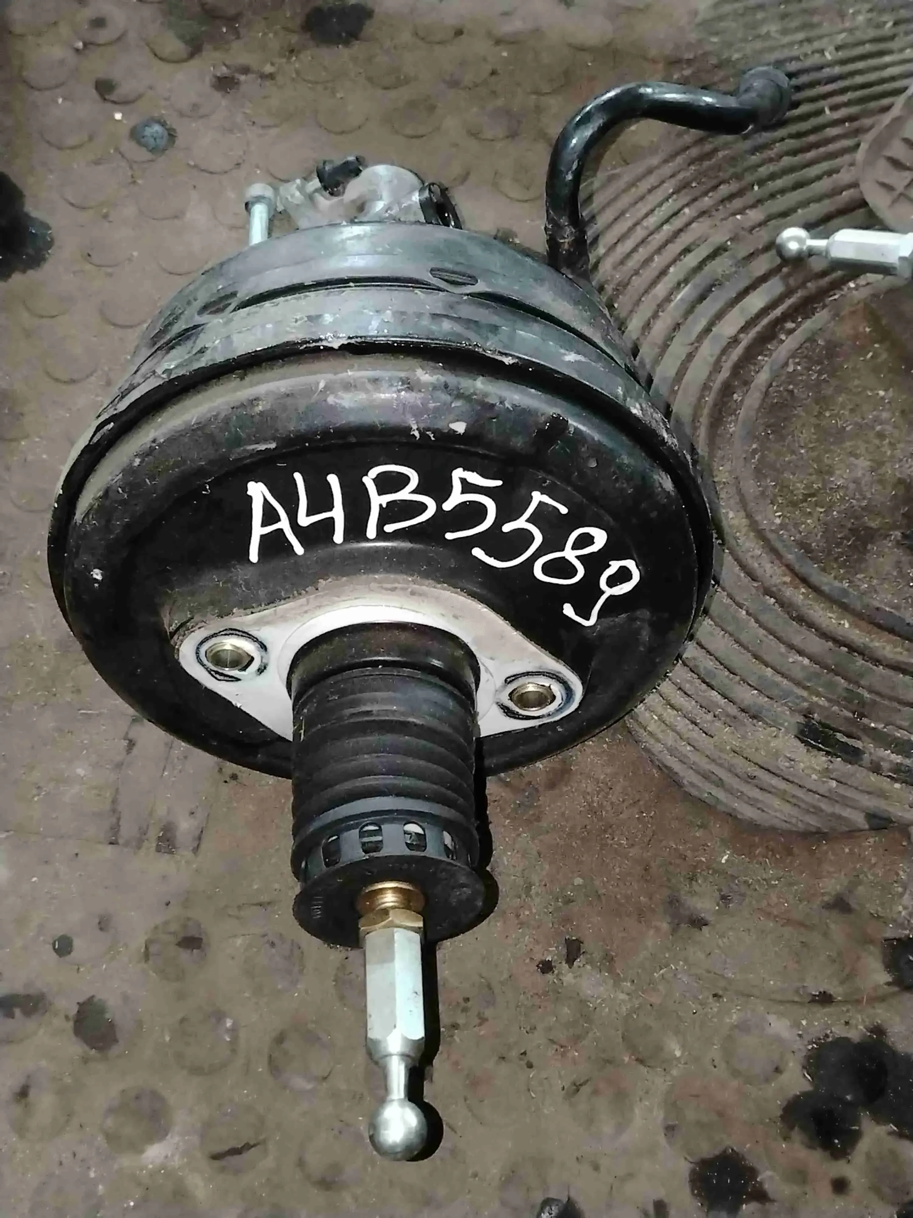 Вакуумный усилитель тормозов 4B3612105
