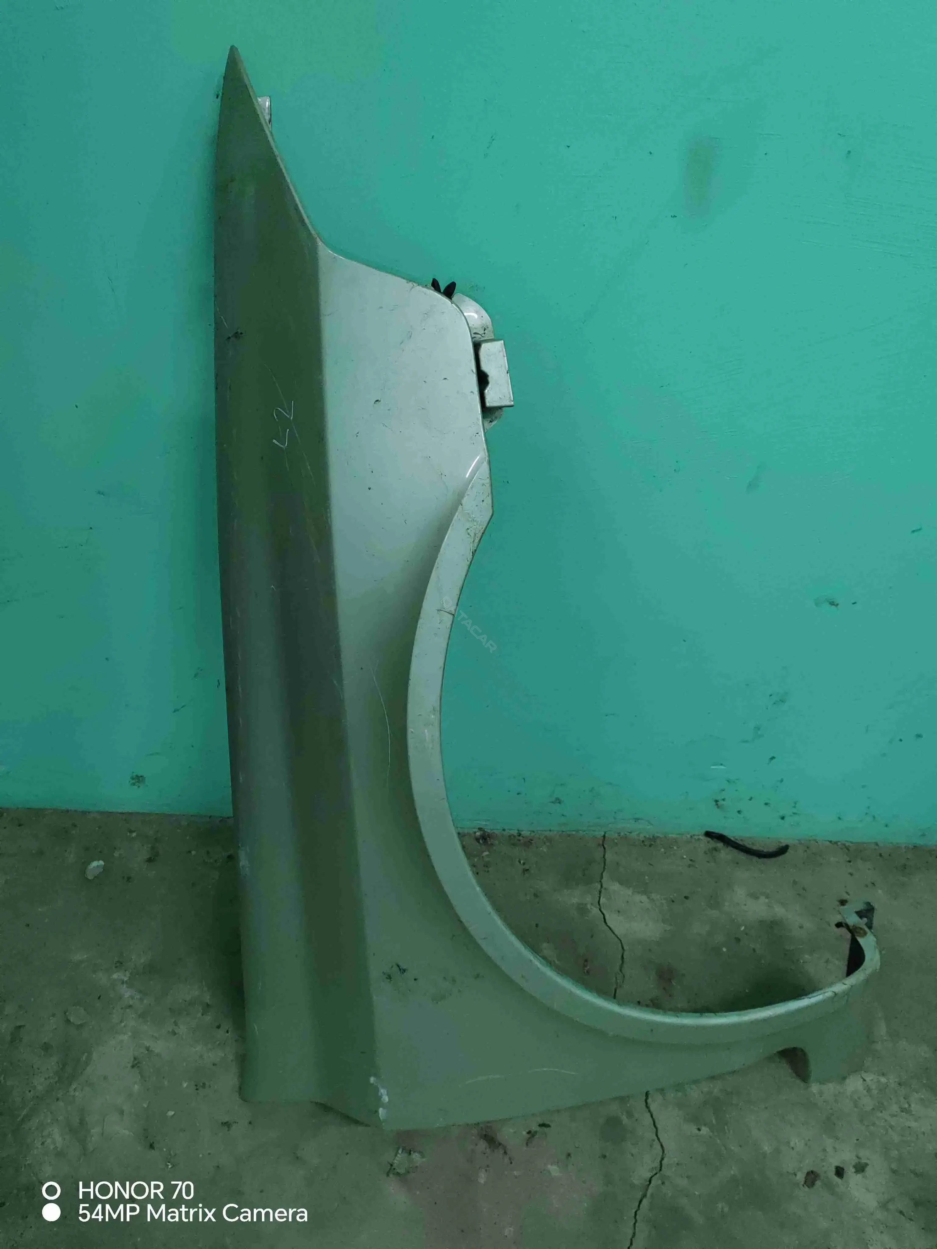 Крыло переднее LG2576