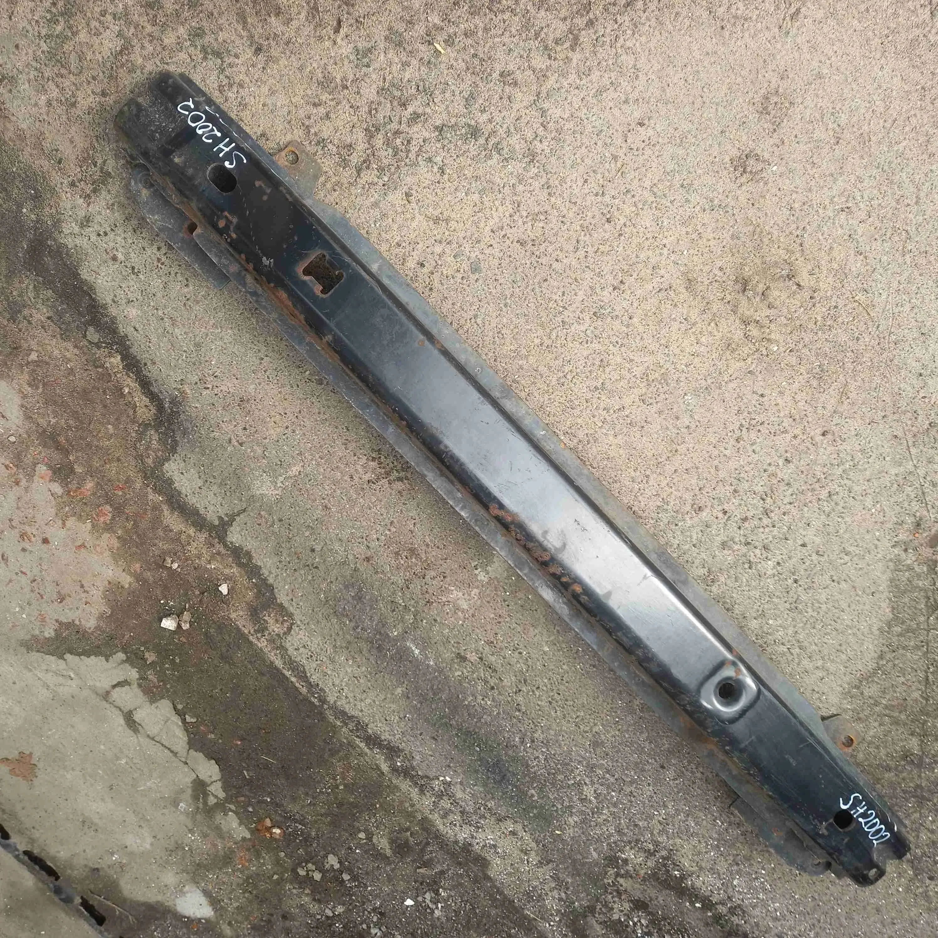 Усилитель бампера 7m3807105b