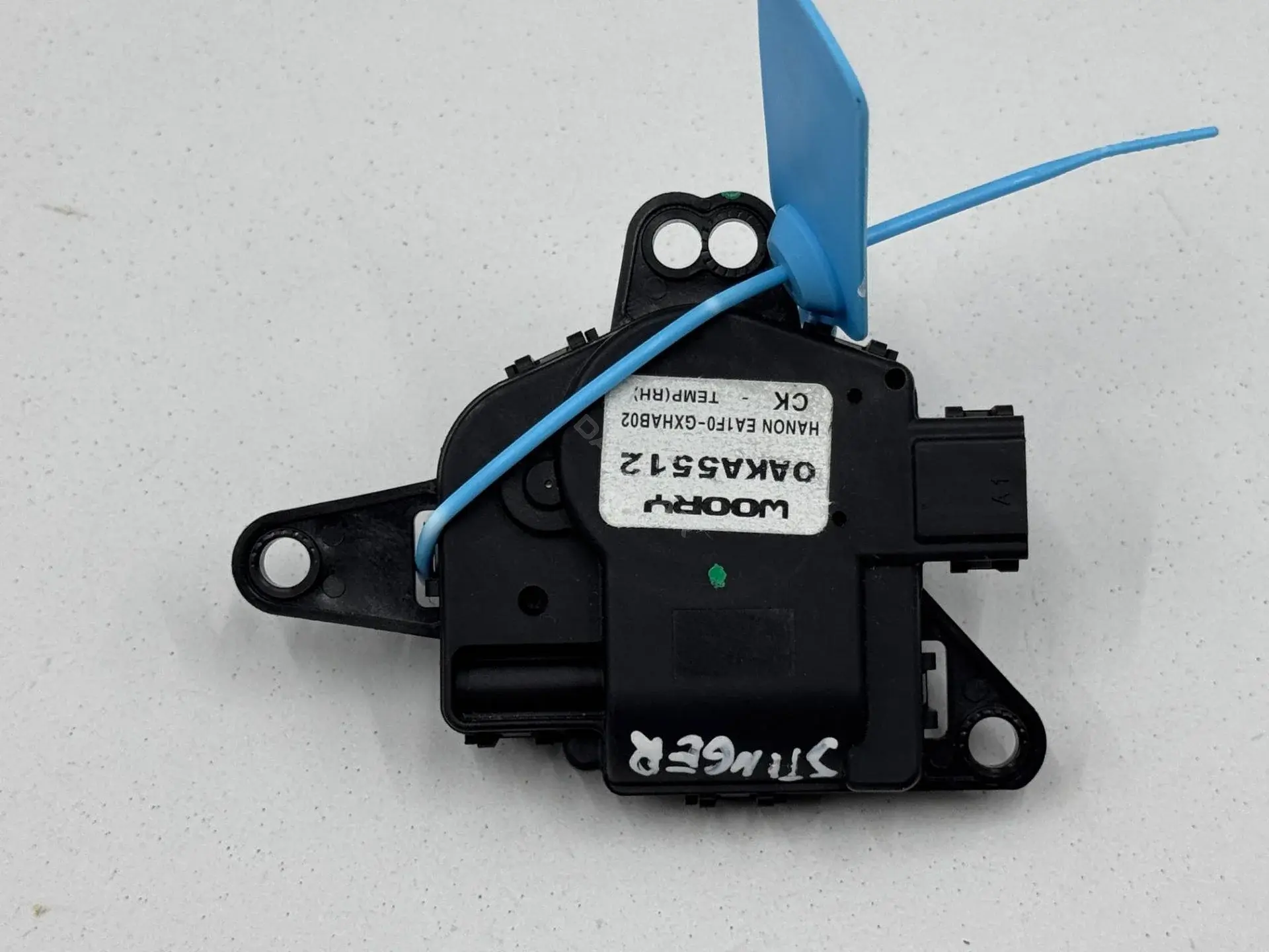 Мотор заслонки печки EA1F0-GXHAB02