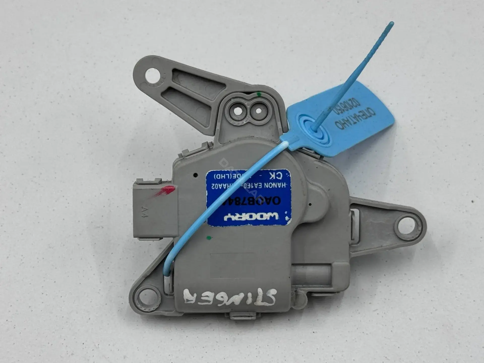 Мотор заслонки печки EA1F0-GXHAA02