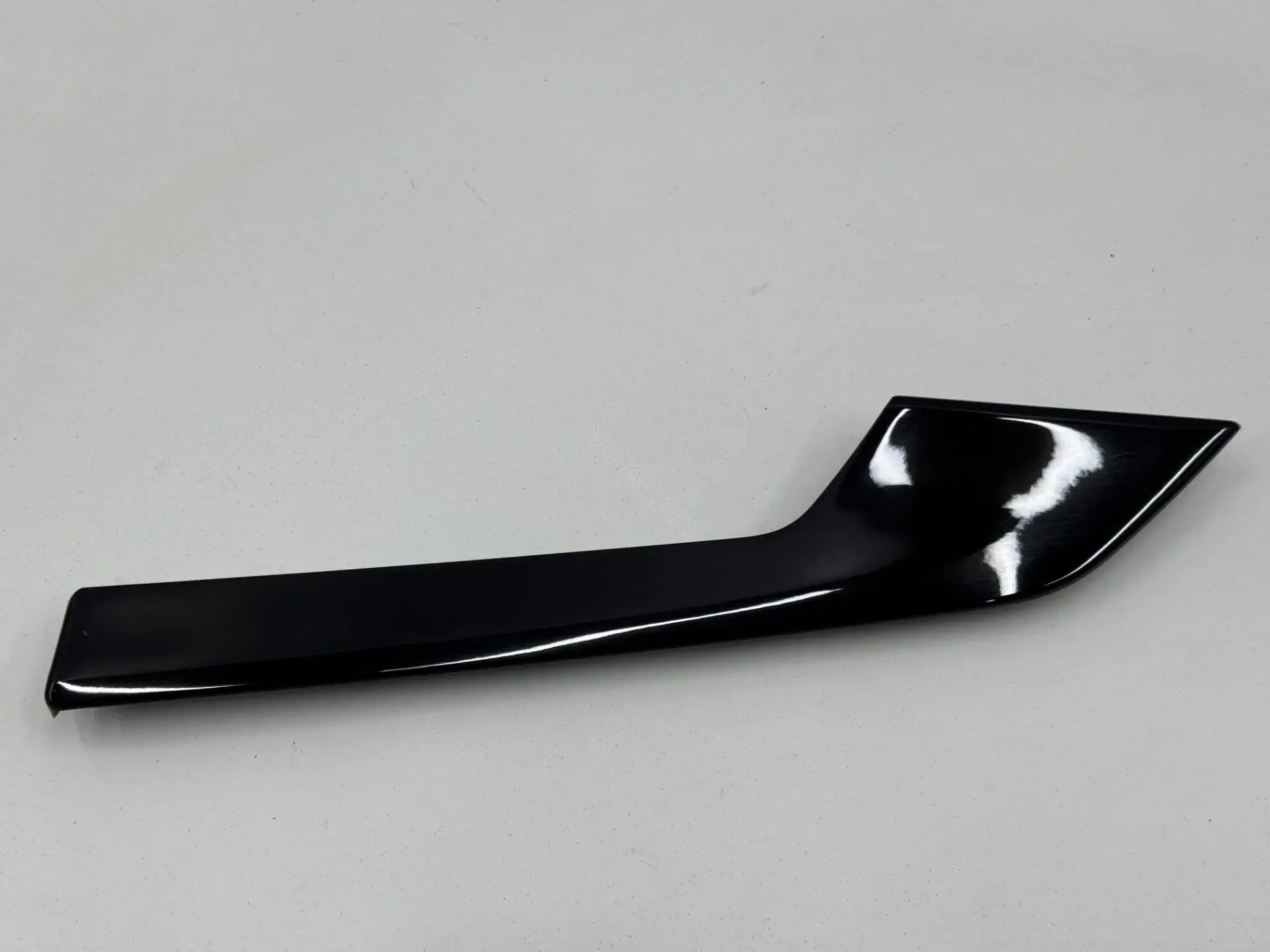 Накладка двери 8W0867420H