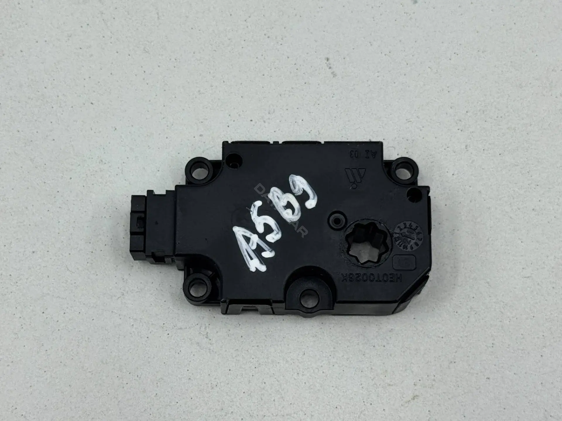 Мотор заслонки печки ET416003, HEUT0045K, ZBAT0084D03