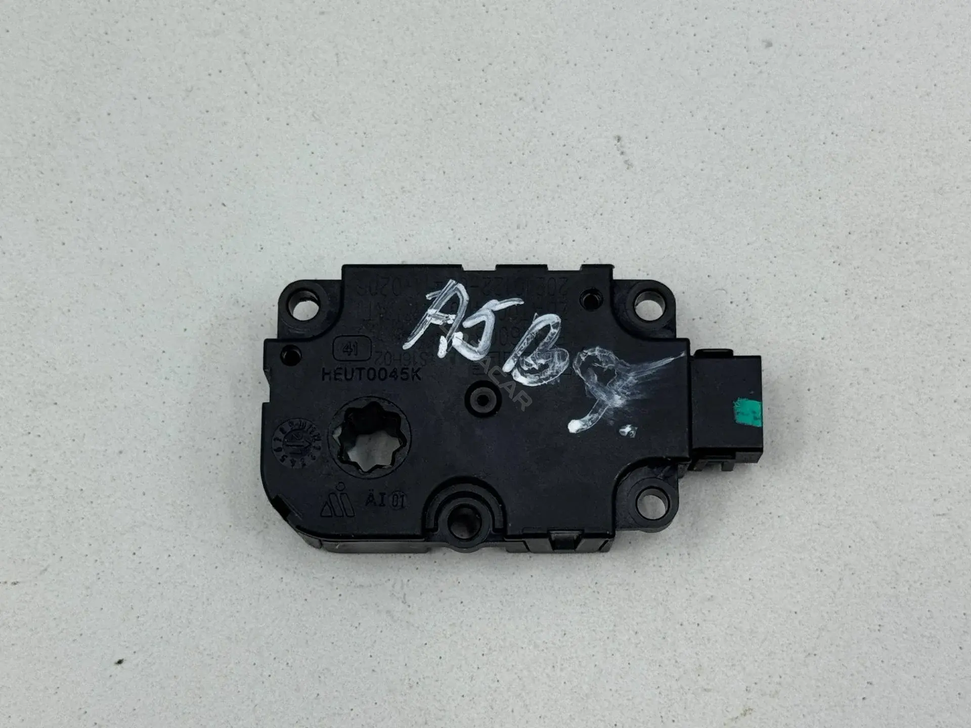 Мотор заслонки печки ET416003, HEUT0045K, ZBAT0084D03