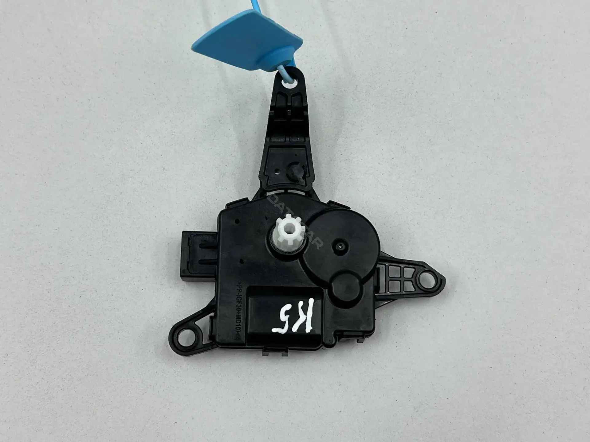 Мотор заслонки печки EA1F0-DN8AA03