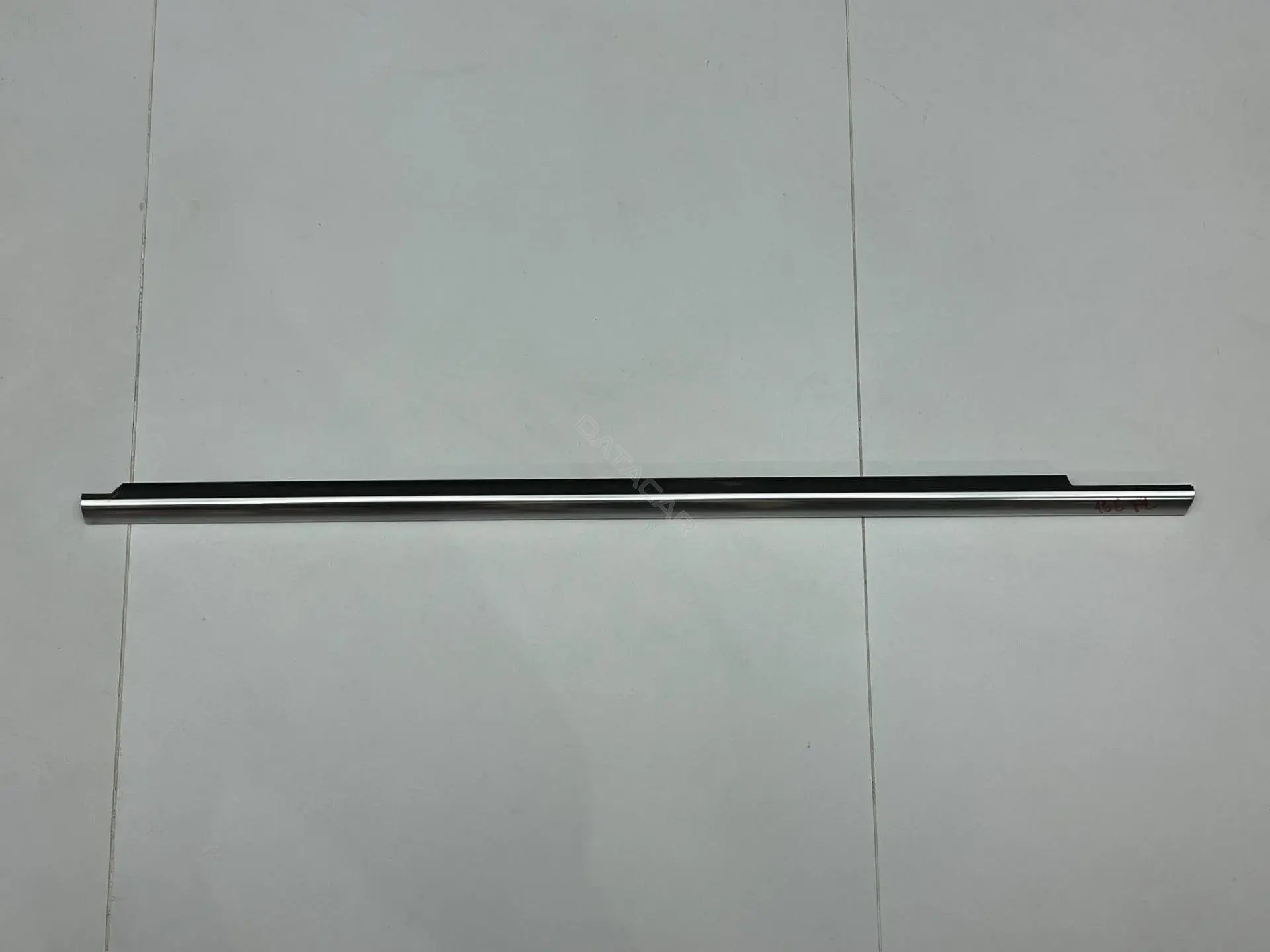 Молдинг двери A1667250165
