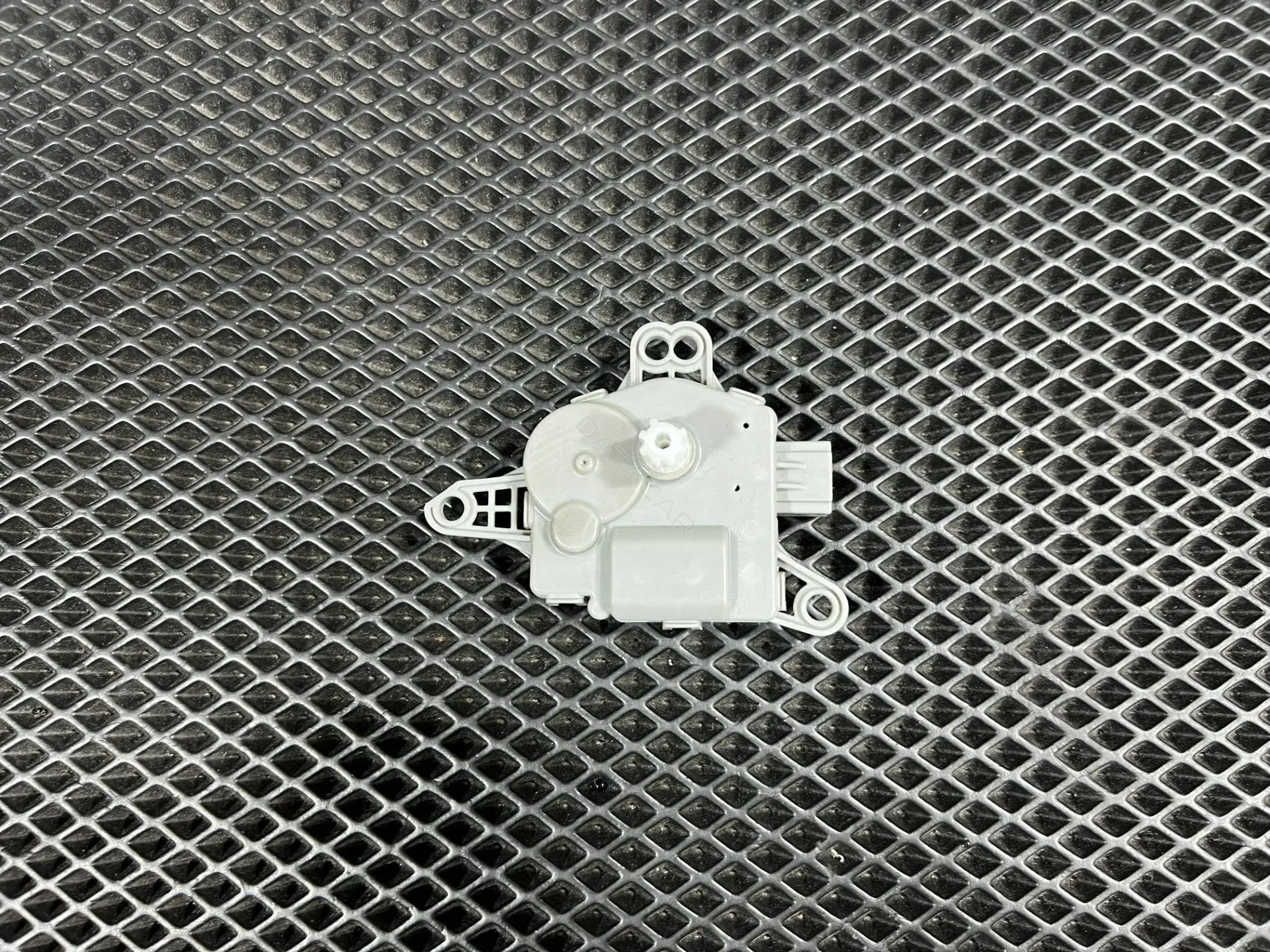 Мотор заслонки печки EA1F1-DN8AB02