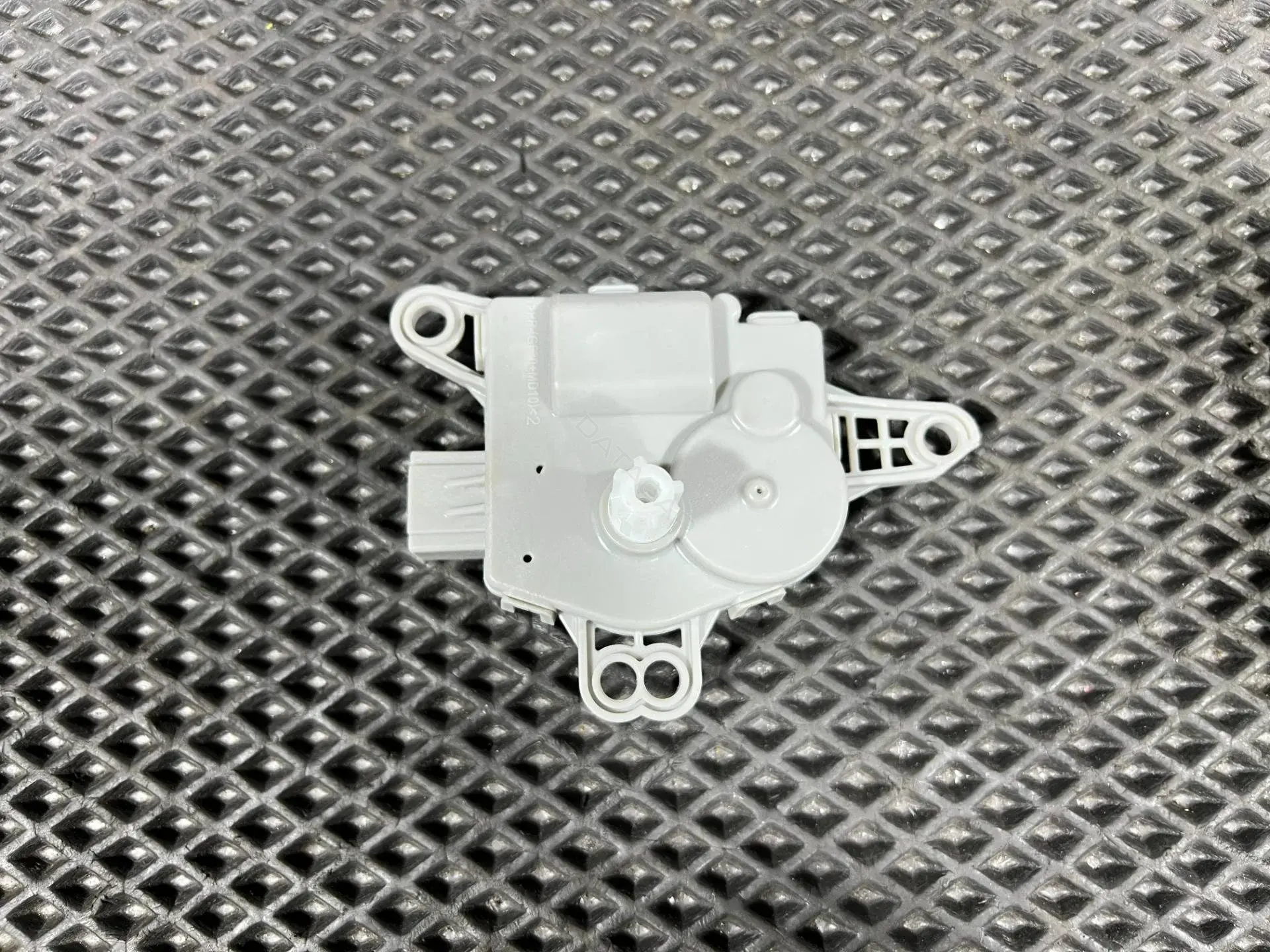 Мотор заслонки печки EA1F1-DN8AB02