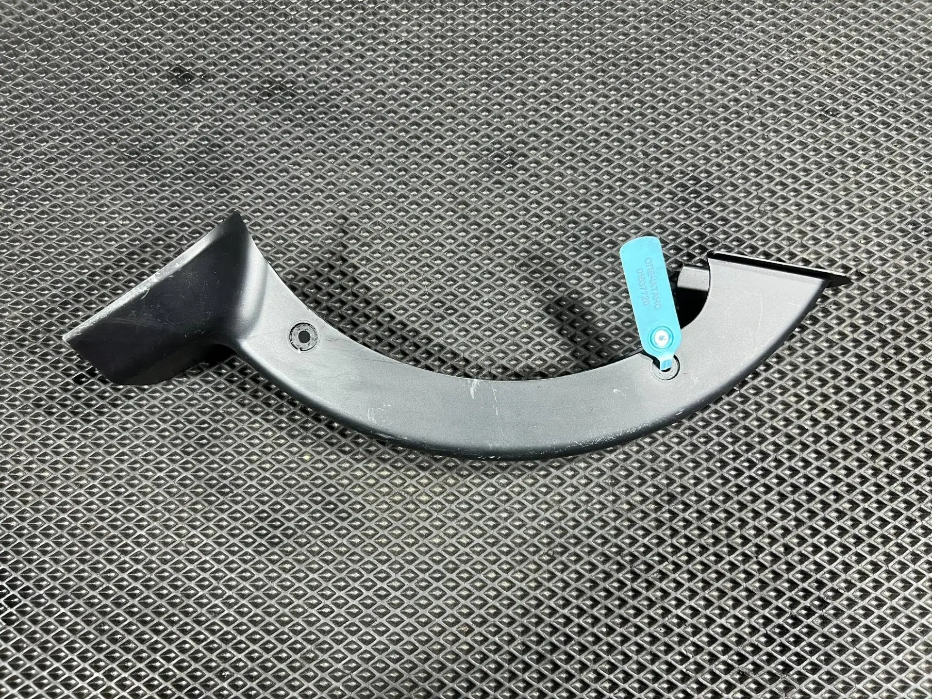 Петля крышки багажника 81921-G9100