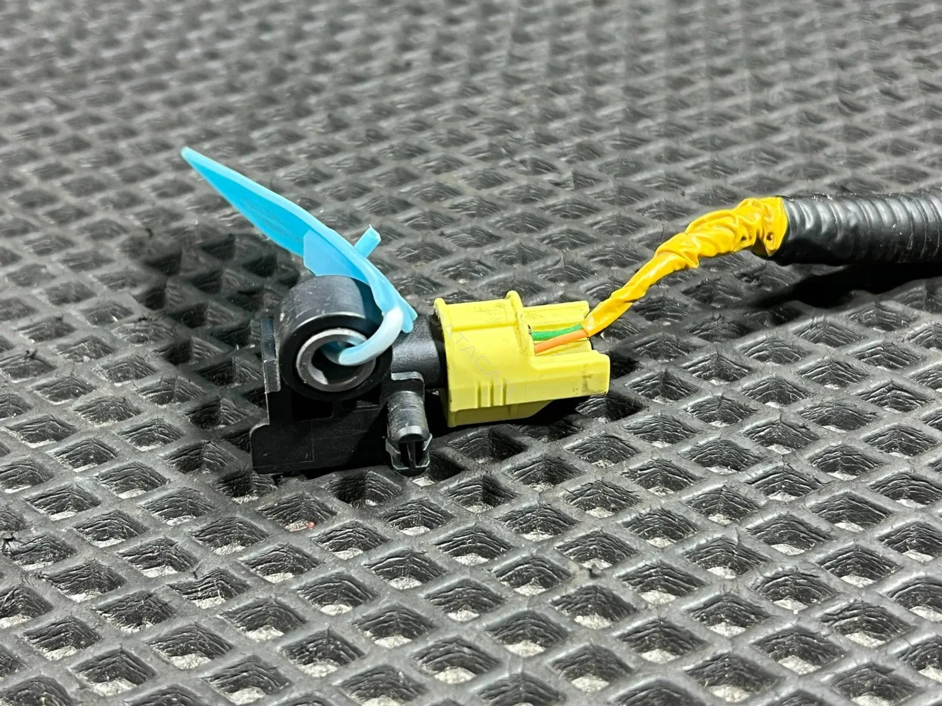 Датчик удара 95920-J5000