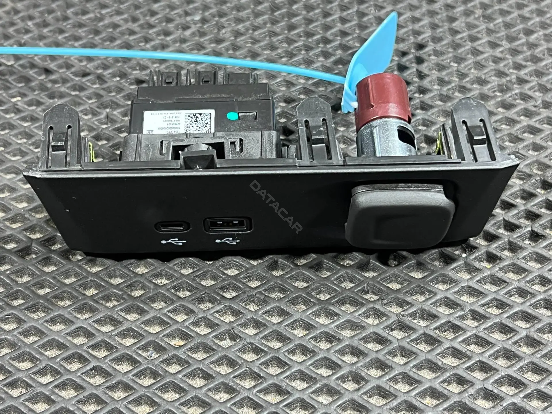 Разъем AUX / USB 13549941, 13561808