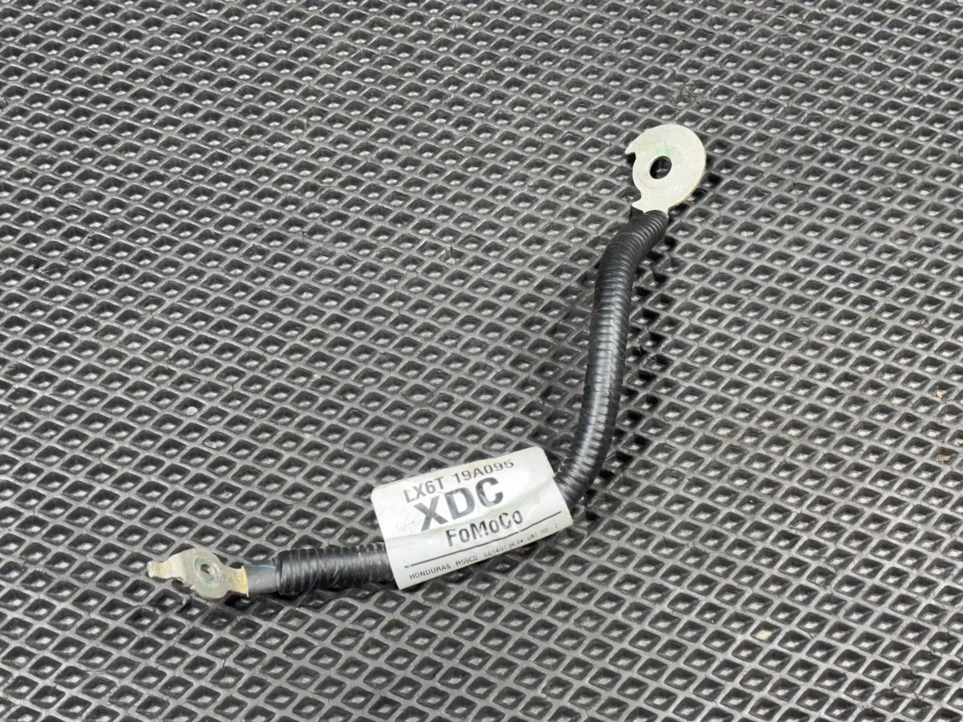 Высоковольтные провода LX6T19A095XDC