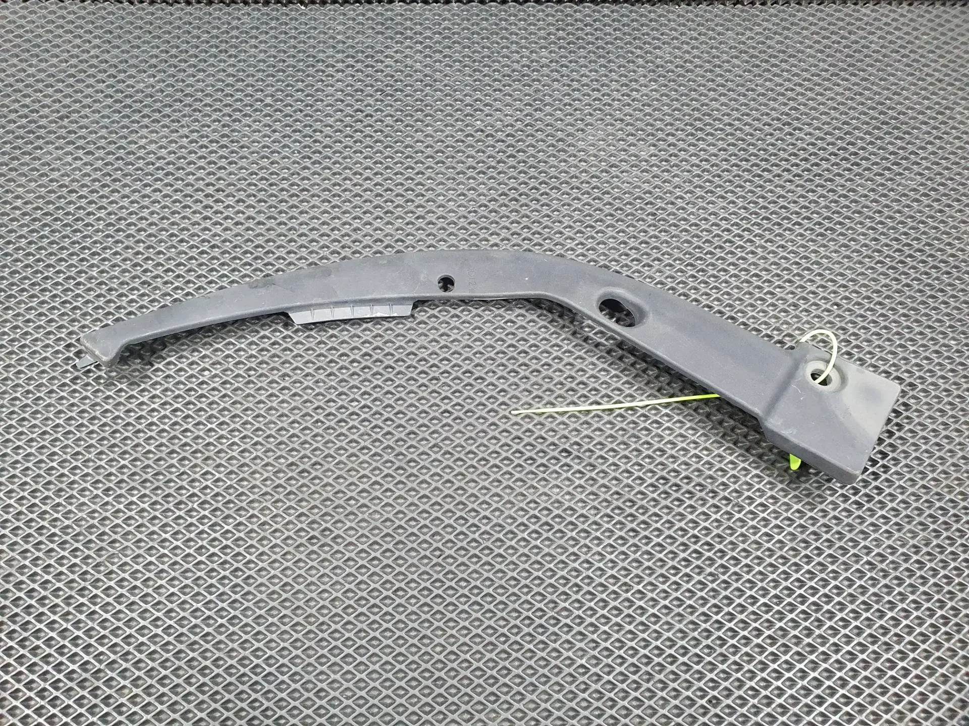Уплотнитель двери DK628C390AC, LR098769